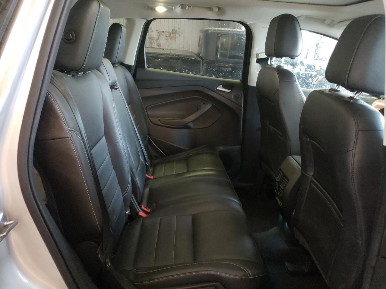 2015 Ford Escape Titanium Серебряный vin: 1FMCU9JX3FUA85964