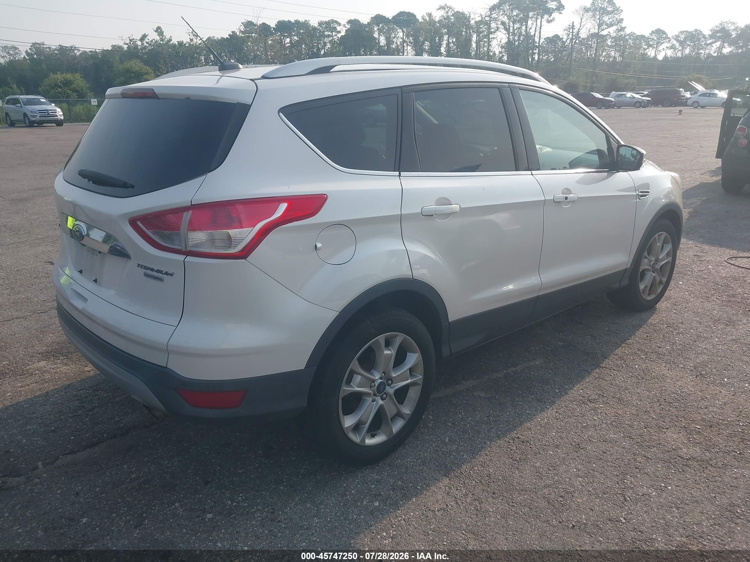 2015 Ford Escape Titanium Белый vin: 1FMCU9JX3FUB94201
