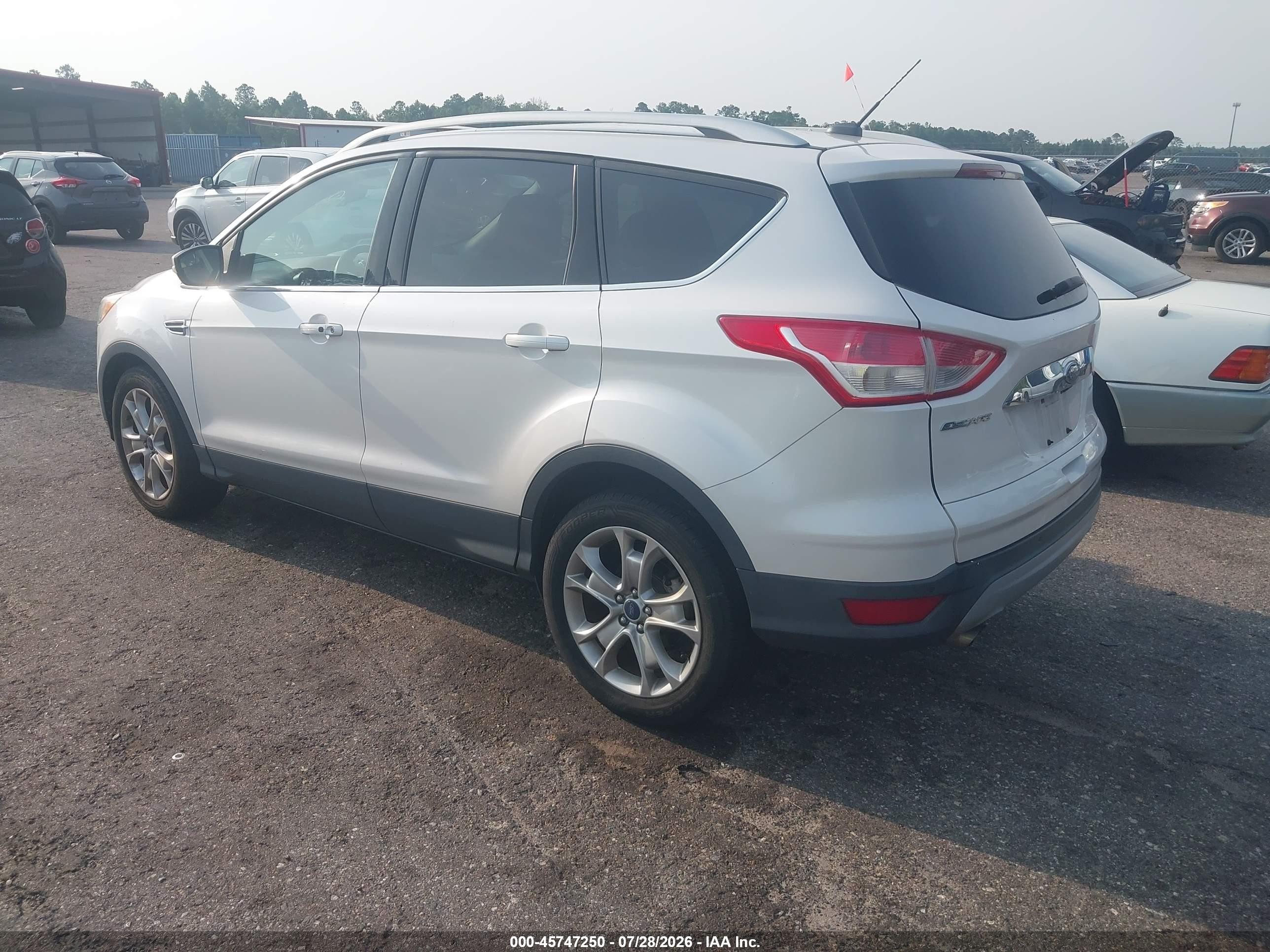 2015 Ford Escape Titanium Белый vin: 1FMCU9JX3FUB94201