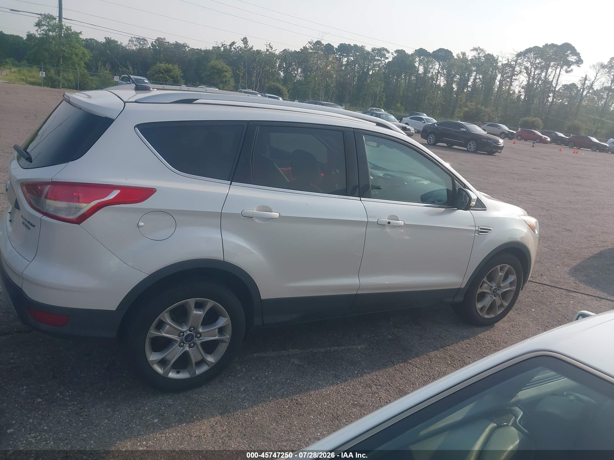 2015 Ford Escape Titanium Белый vin: 1FMCU9JX3FUB94201