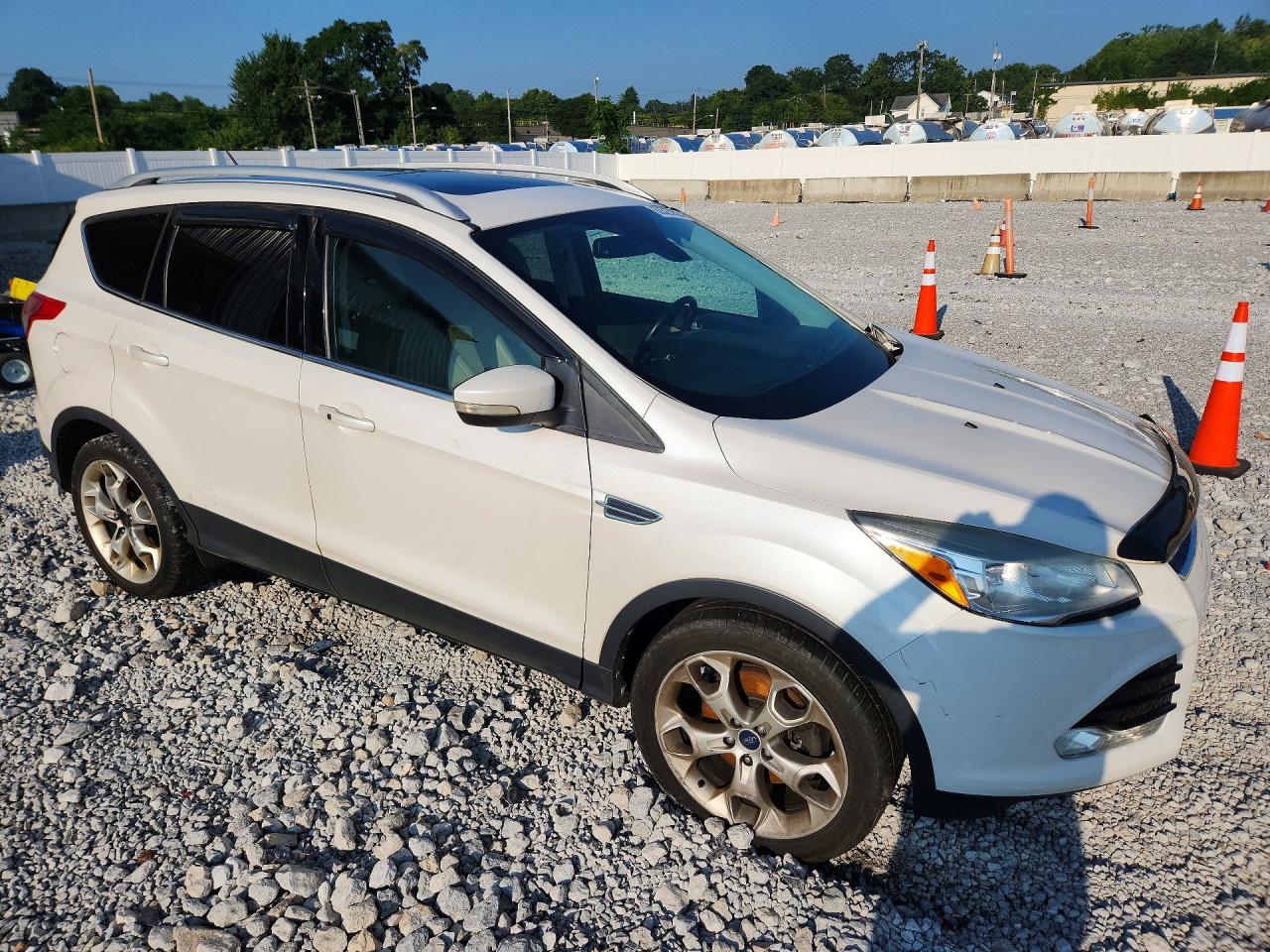 2014 Ford Escape Titanium White vin: 1FMCU9JX4EUA91111