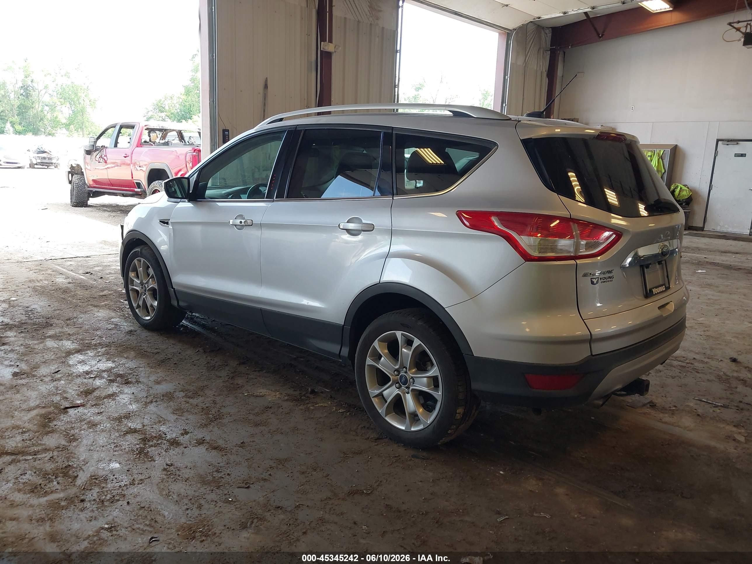 2015 Ford Escape Titanium Silver vin: 1FMCU9JX5FUB92482