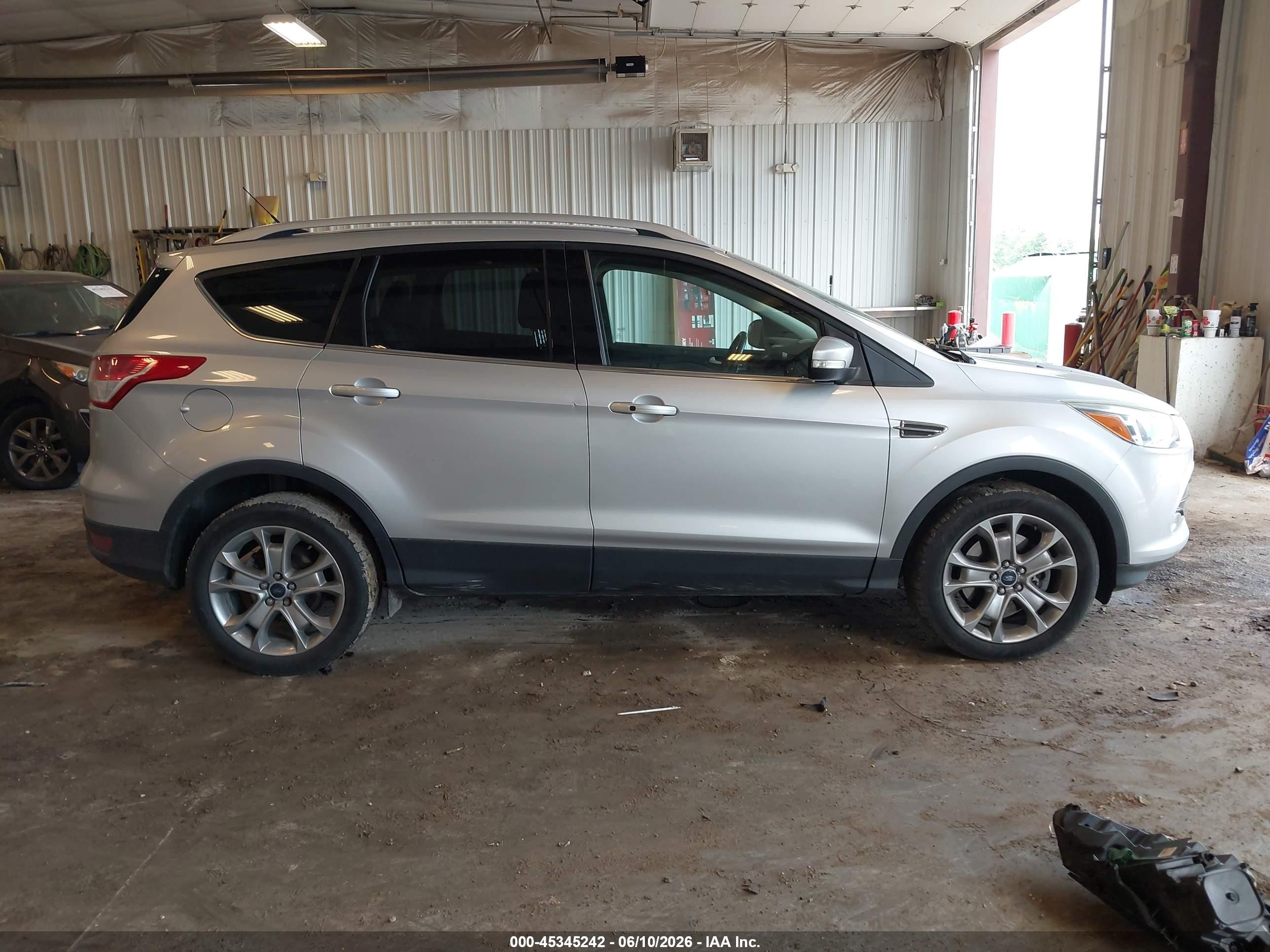 2015 Ford Escape Titanium Silver vin: 1FMCU9JX5FUB92482