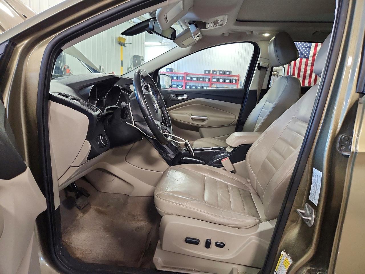 2014 Ford Escape Titanium Tan vin: 1FMCU9JX6EUA13610