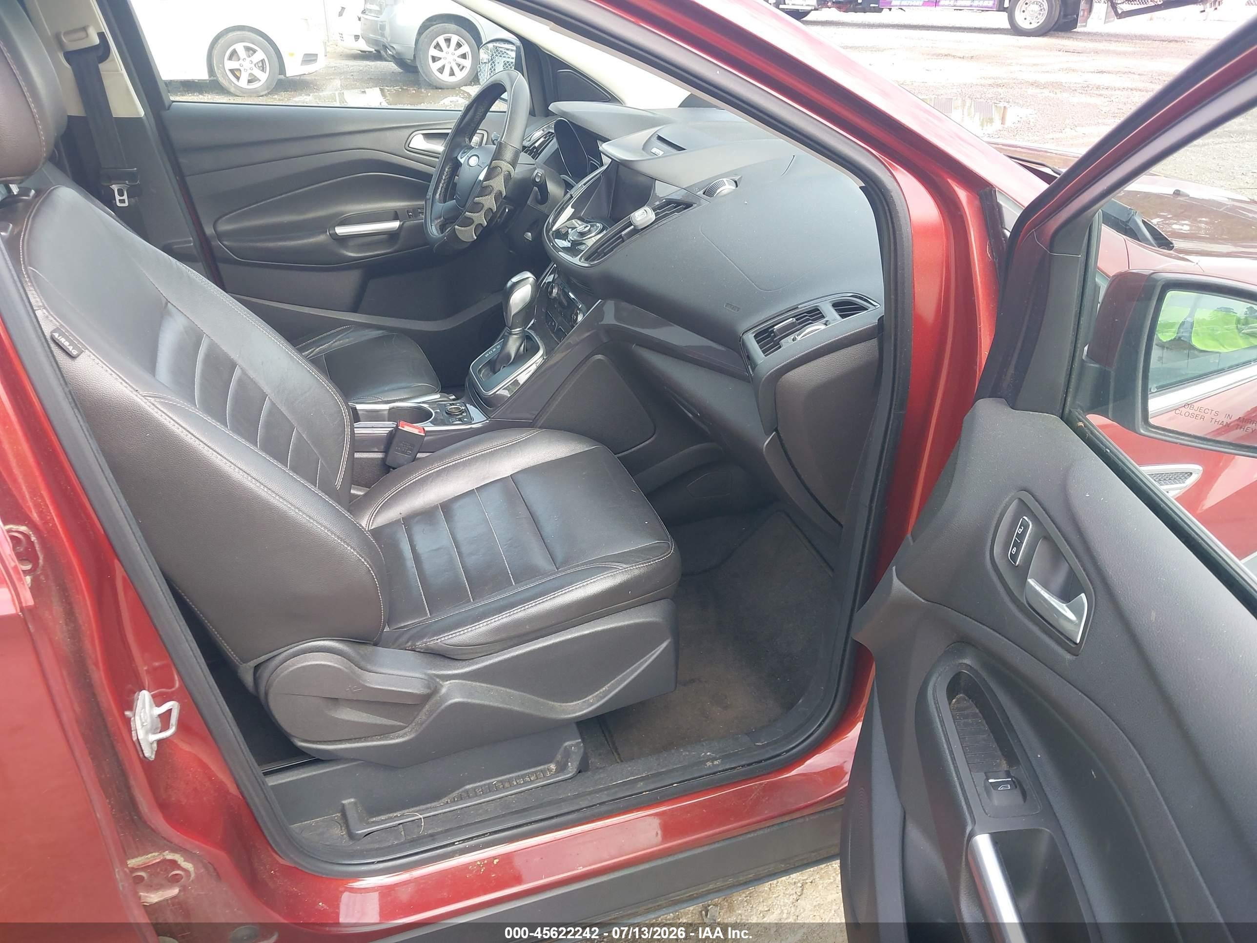 2014 Ford Escape Titanium Burgundy vin: 1FMCU9JX6EUA74584