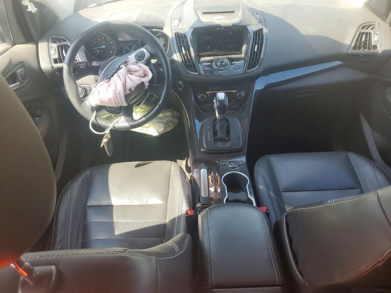 2014 Ford Escape Titanium Silver vin: 1FMCU9JX6EUD62606