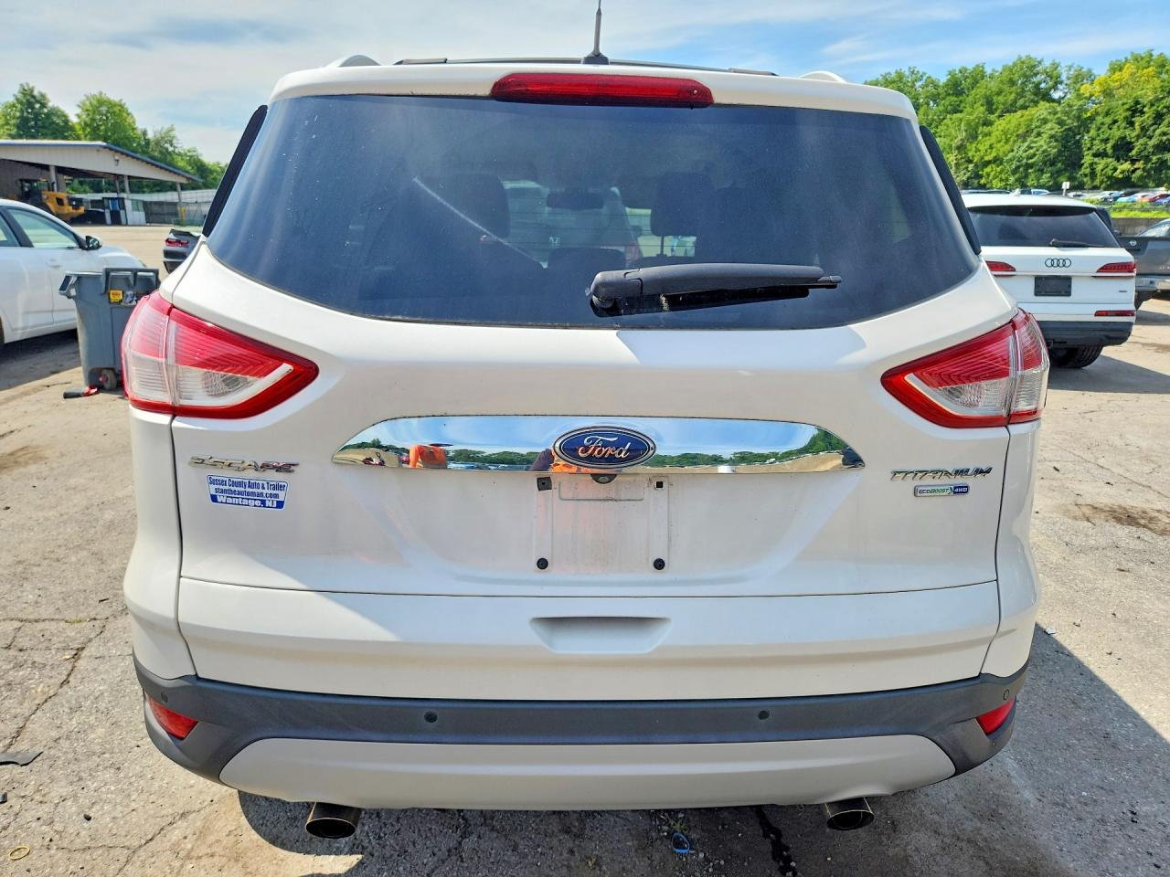 2014 Ford Escape Titanium White vin: 1FMCU9JX7EUB75469
