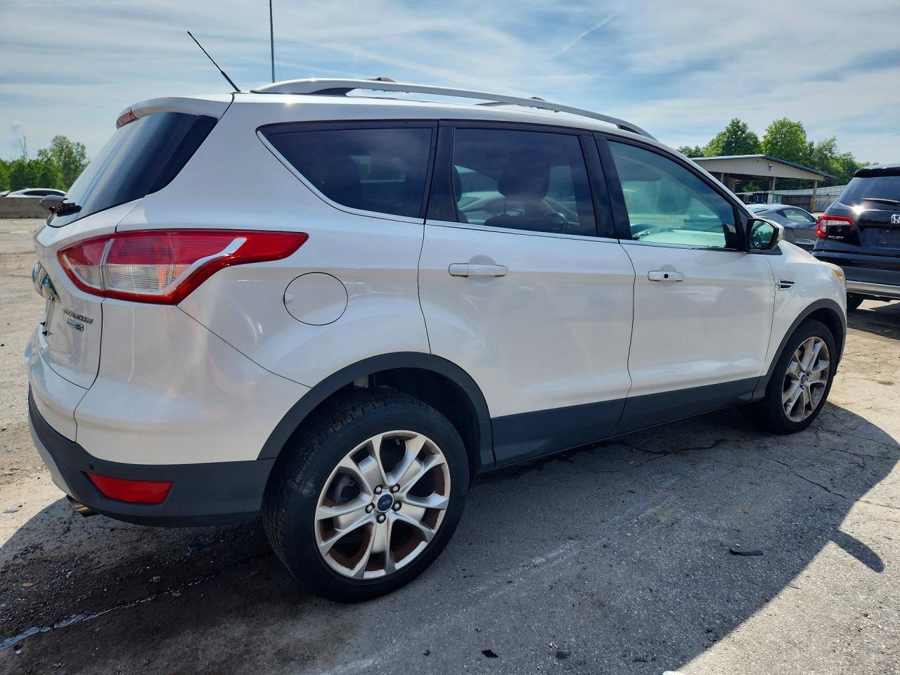2014 Ford Escape Titanium White vin: 1FMCU9JX7EUB75469
