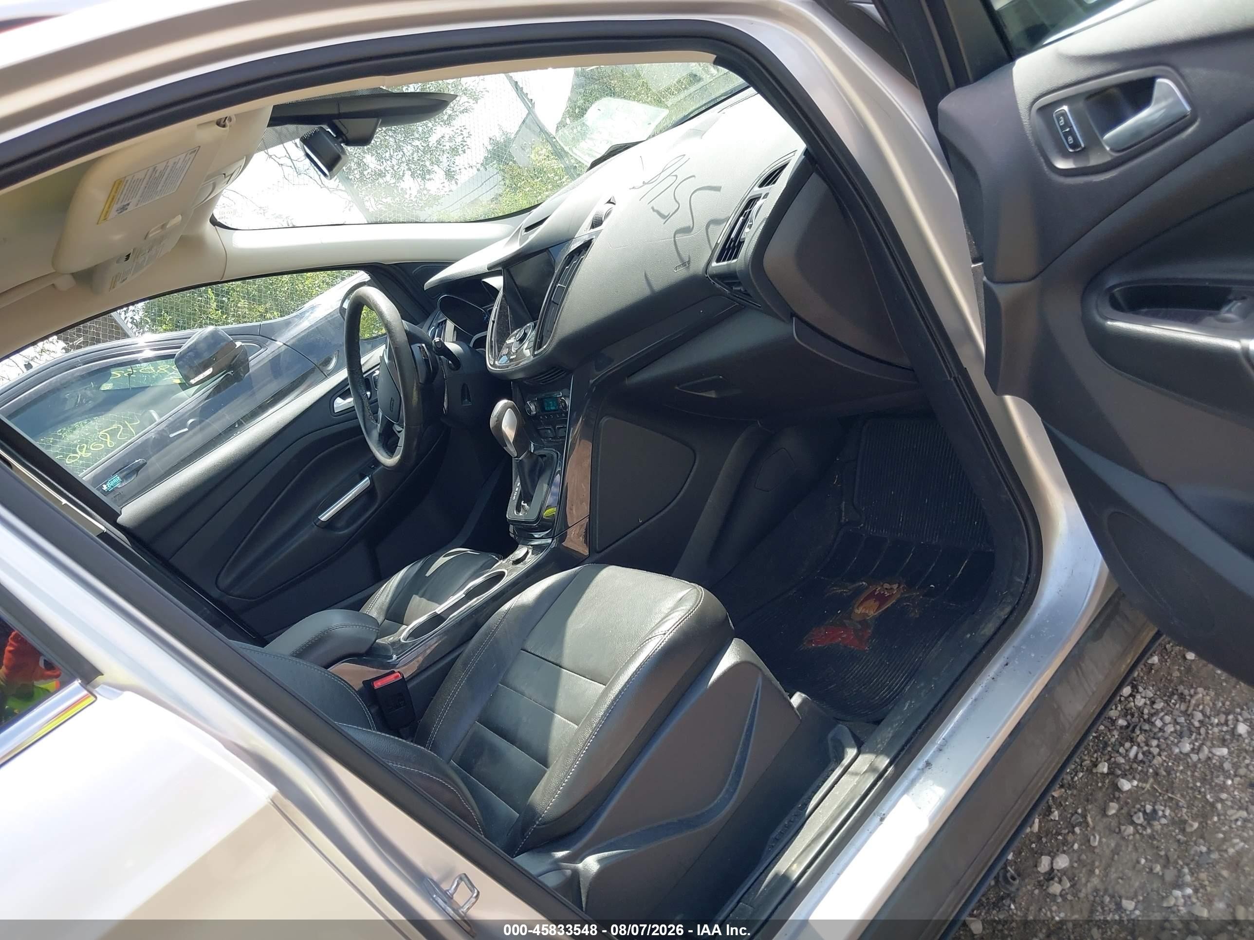 2014 Ford Escape Titanium Серебряный vin: 1FMCU9JX7EUC73711