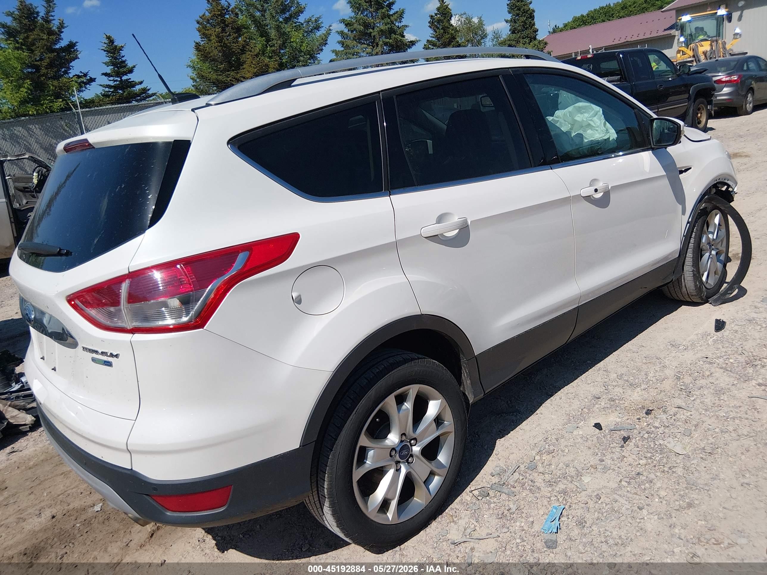 2015 Ford Escape Titanium White vin: 1FMCU9JX7FUC12666