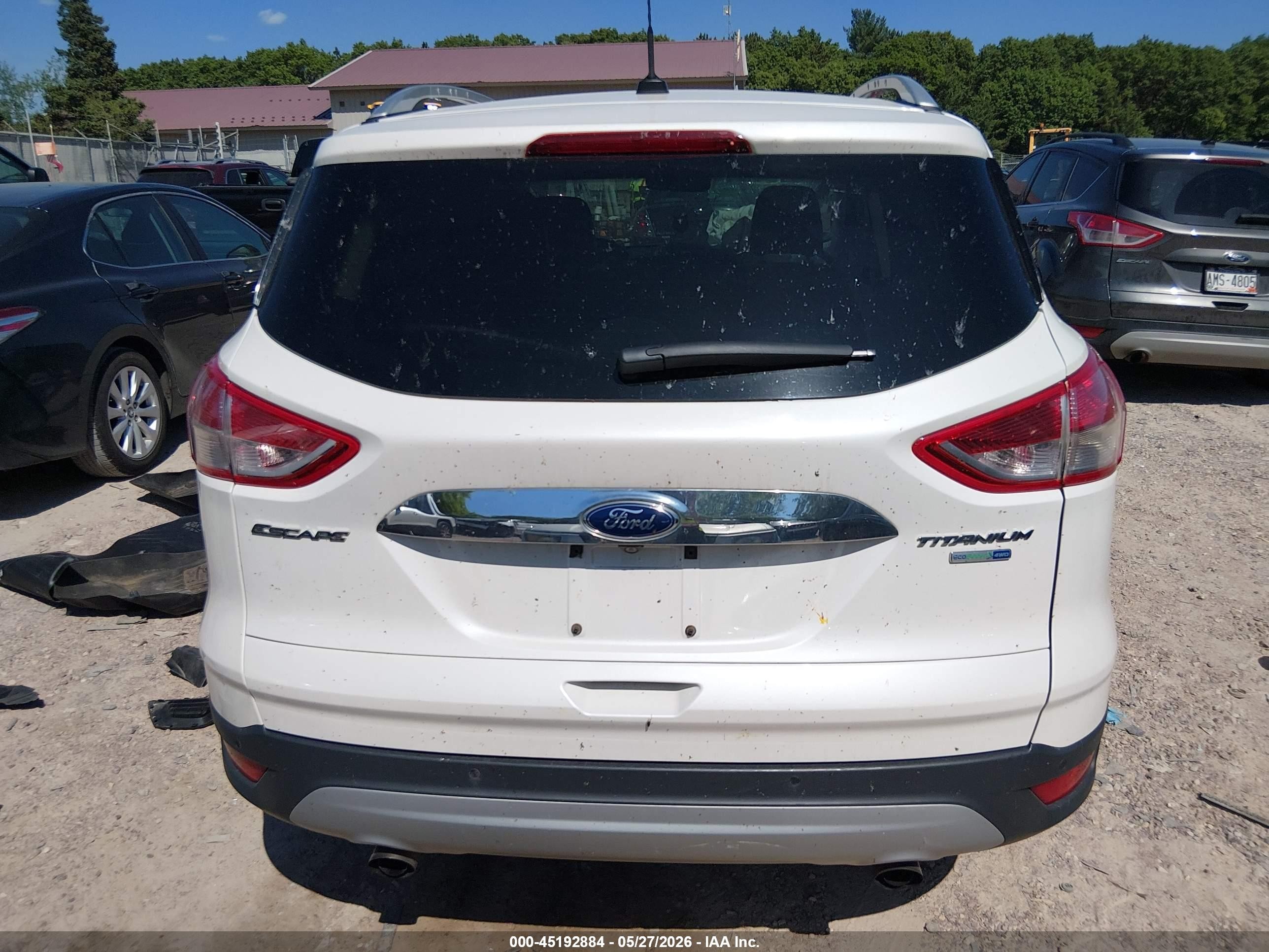 2015 Ford Escape Titanium White vin: 1FMCU9JX7FUC12666