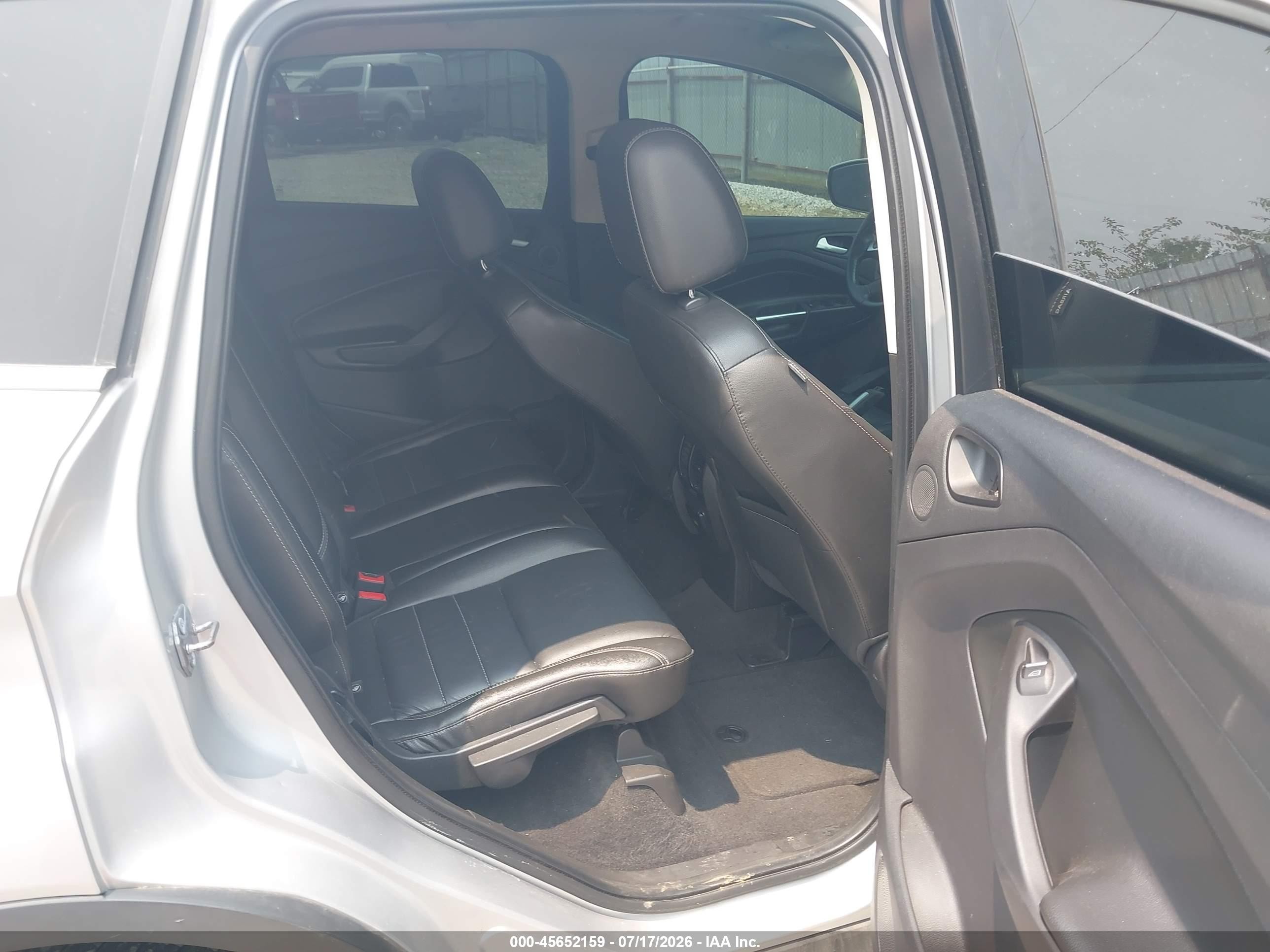 2014 Ford Escape Titanium Silver vin: 1FMCU9JX8EUE08856