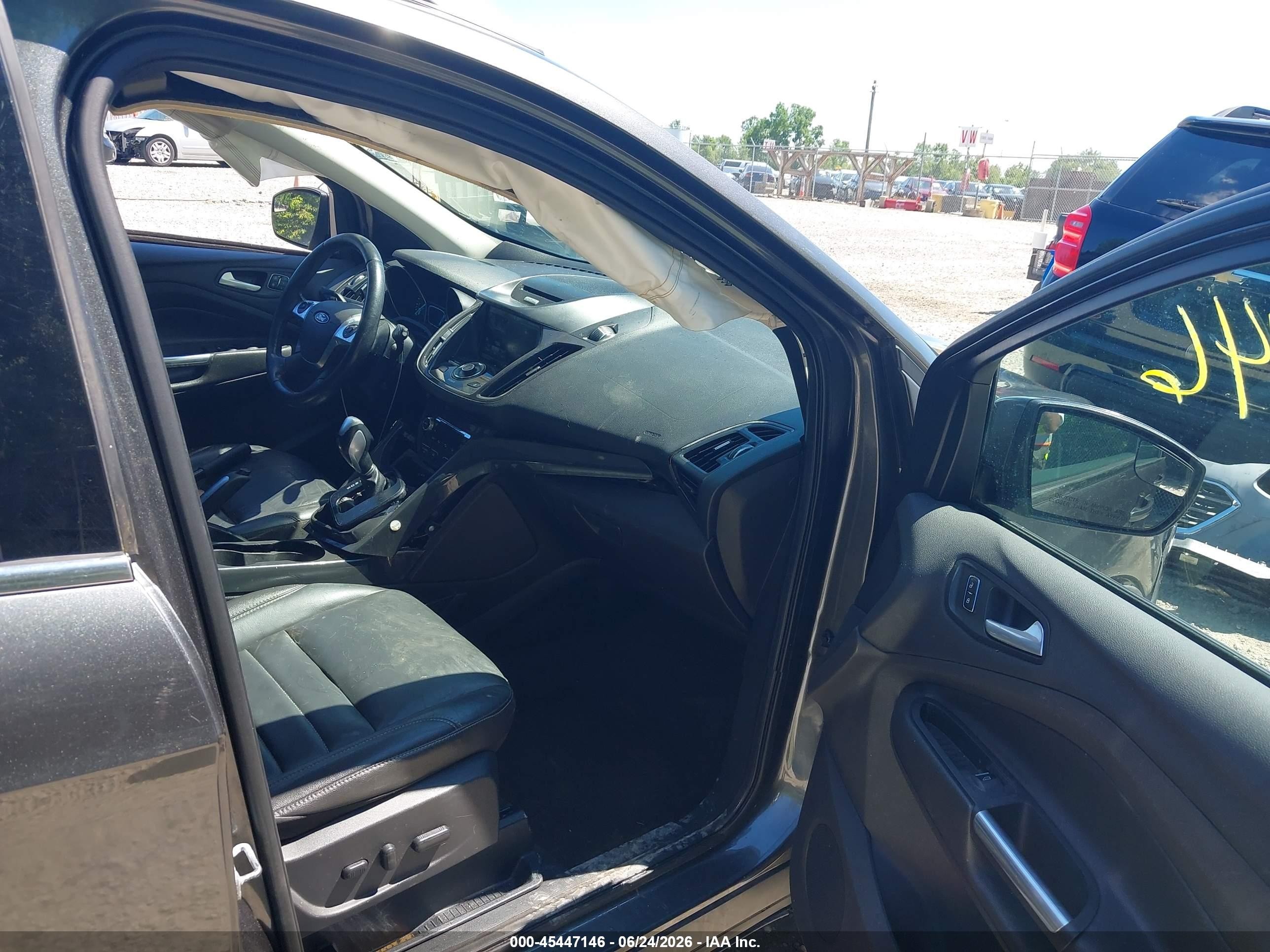 2015 Ford Escape Titanium Black vin: 1FMCU9JX8FUC23949