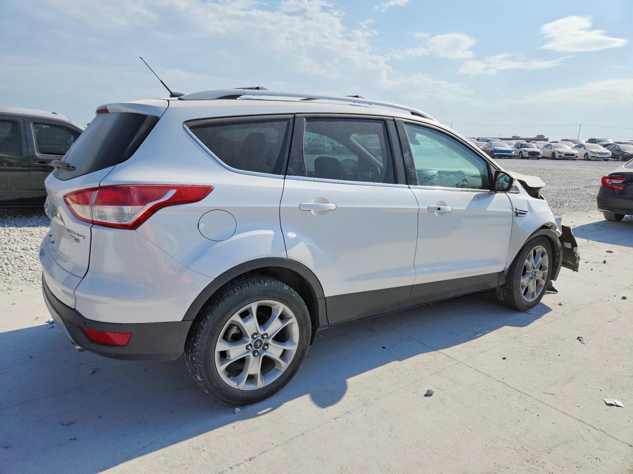 2015 Ford Escape Titanium White vin: 1FMCU9JX8FUC24213