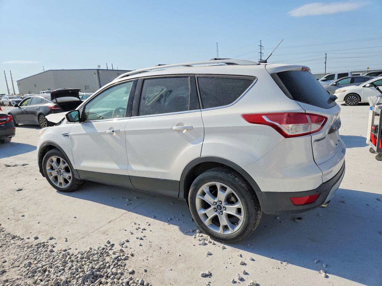 2015 Ford Escape Titanium White vin: 1FMCU9JX8FUC24213