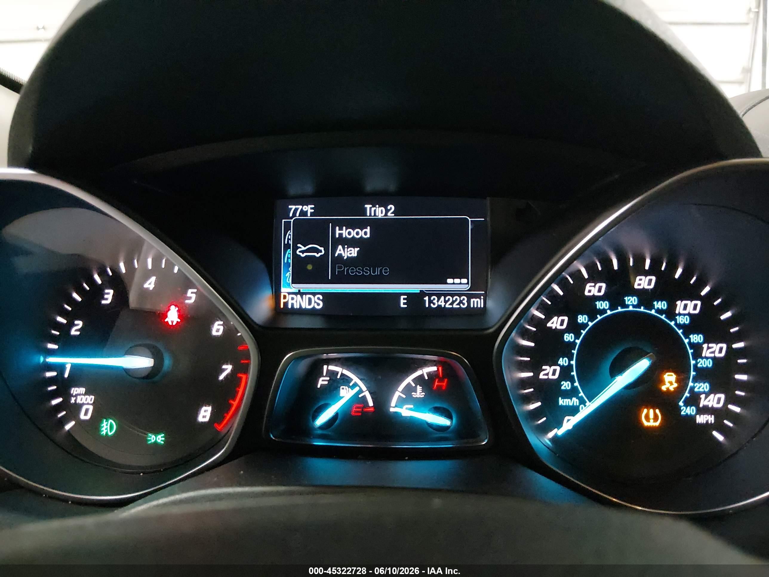 2015 Ford Escape Titanium White vin: 1FMCU9JX8FUC25474