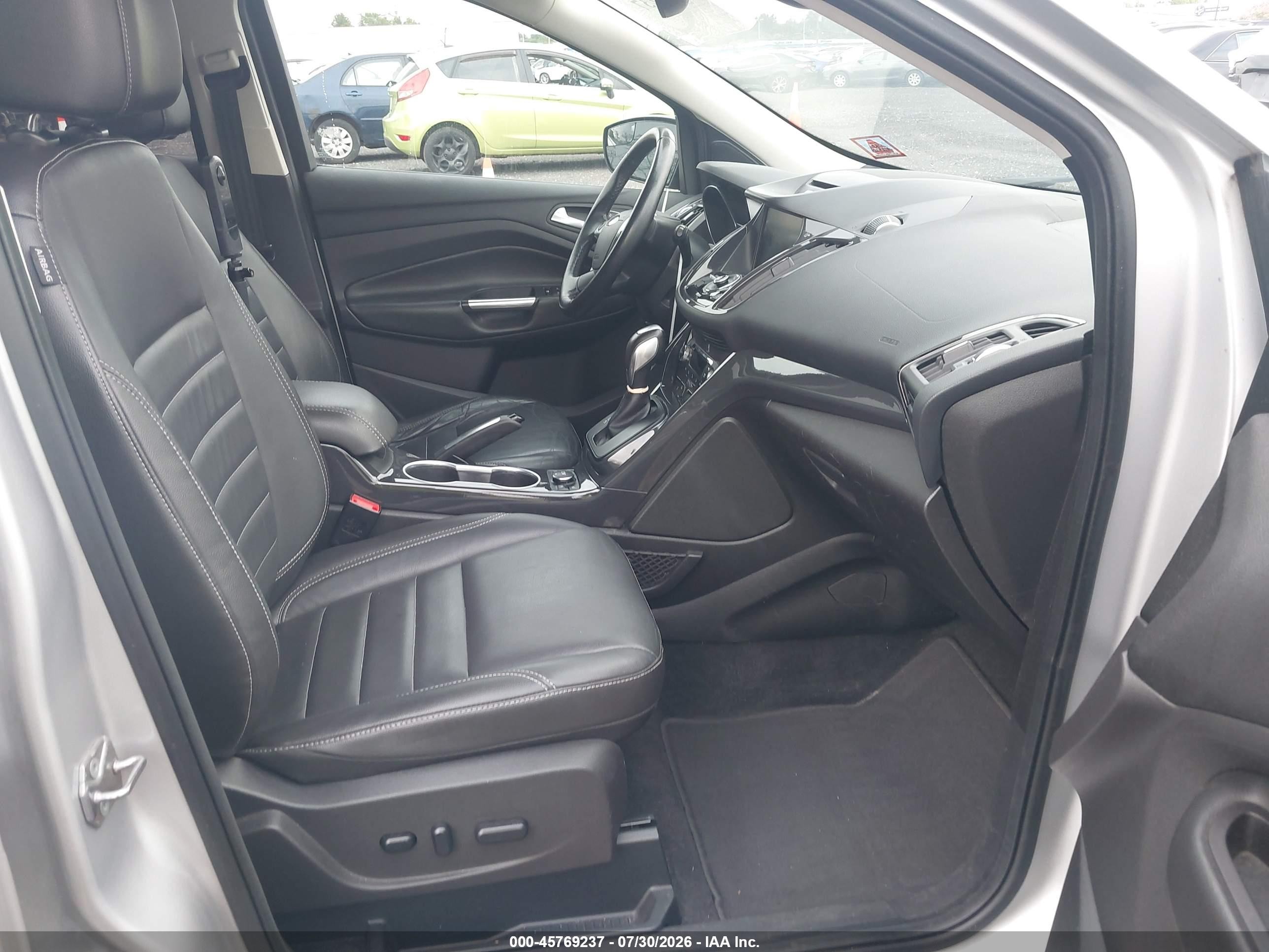 2015 Ford Escape Titanium Silver vin: 1FMCU9JX8FUC35082