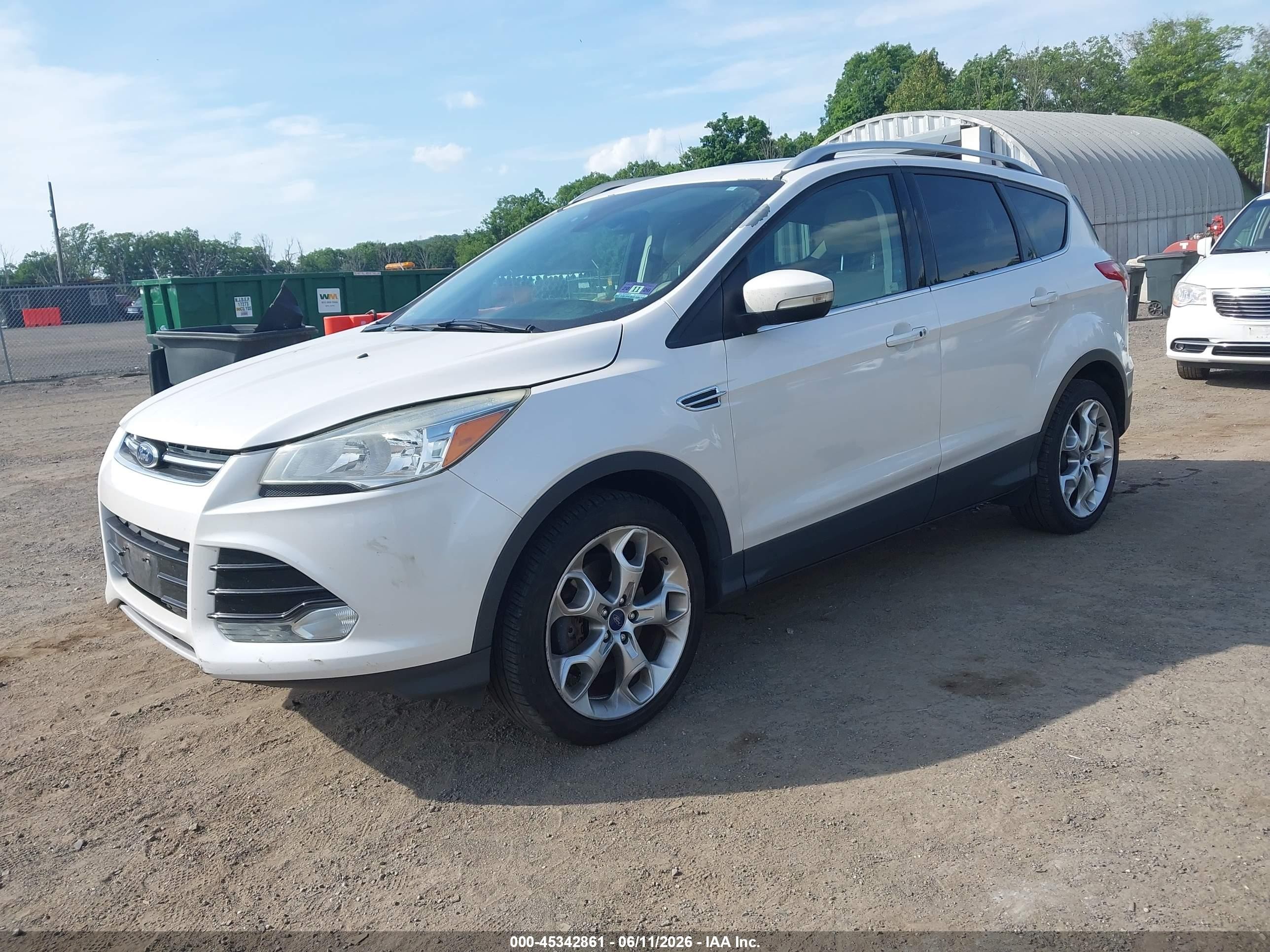 2016 Ford Escape Titanium White vin: 1FMCU9JX8GUB10004