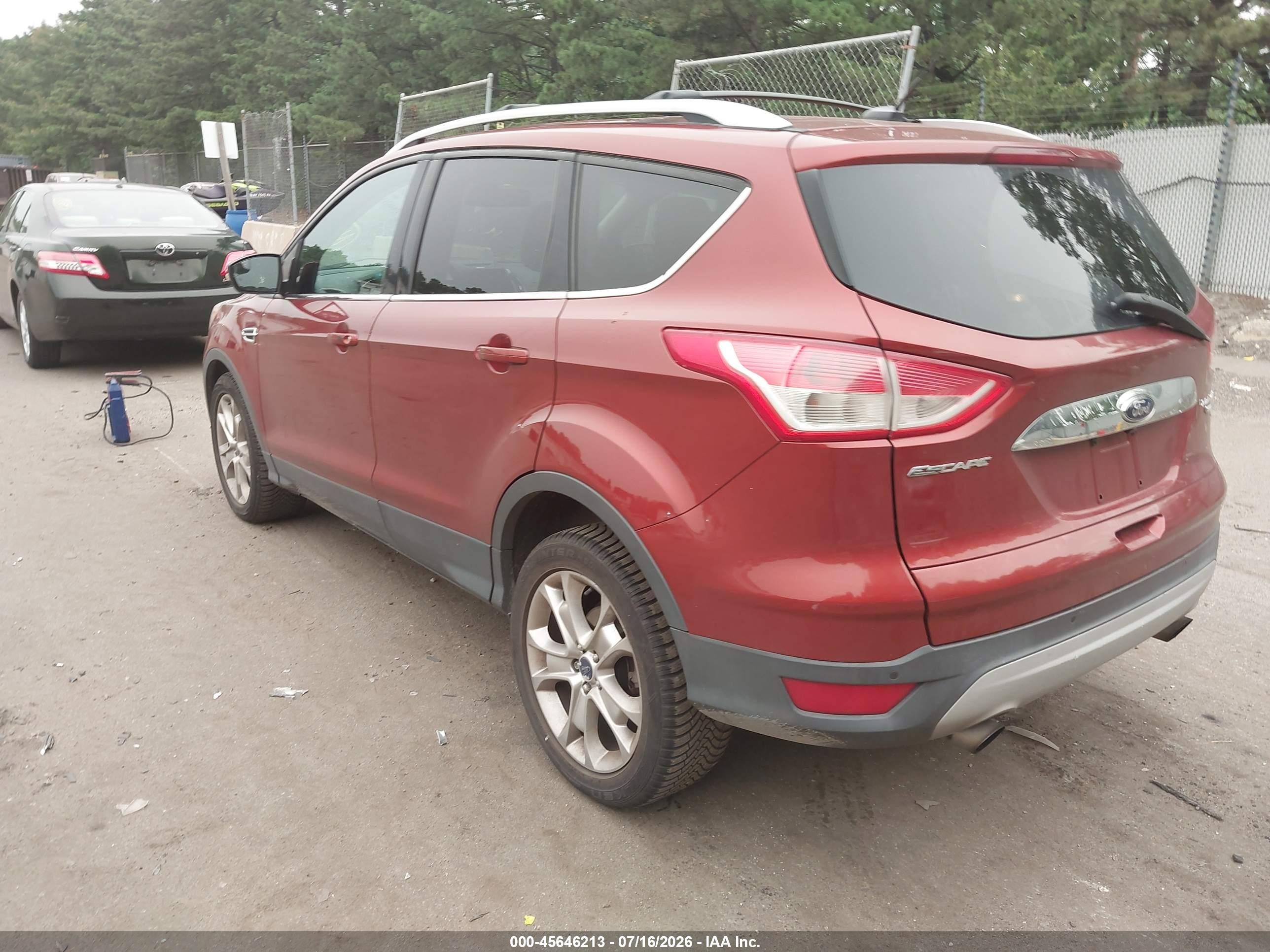 2015 Ford Escape Titanium Red vin: 1FMCU9JX9FUA96922