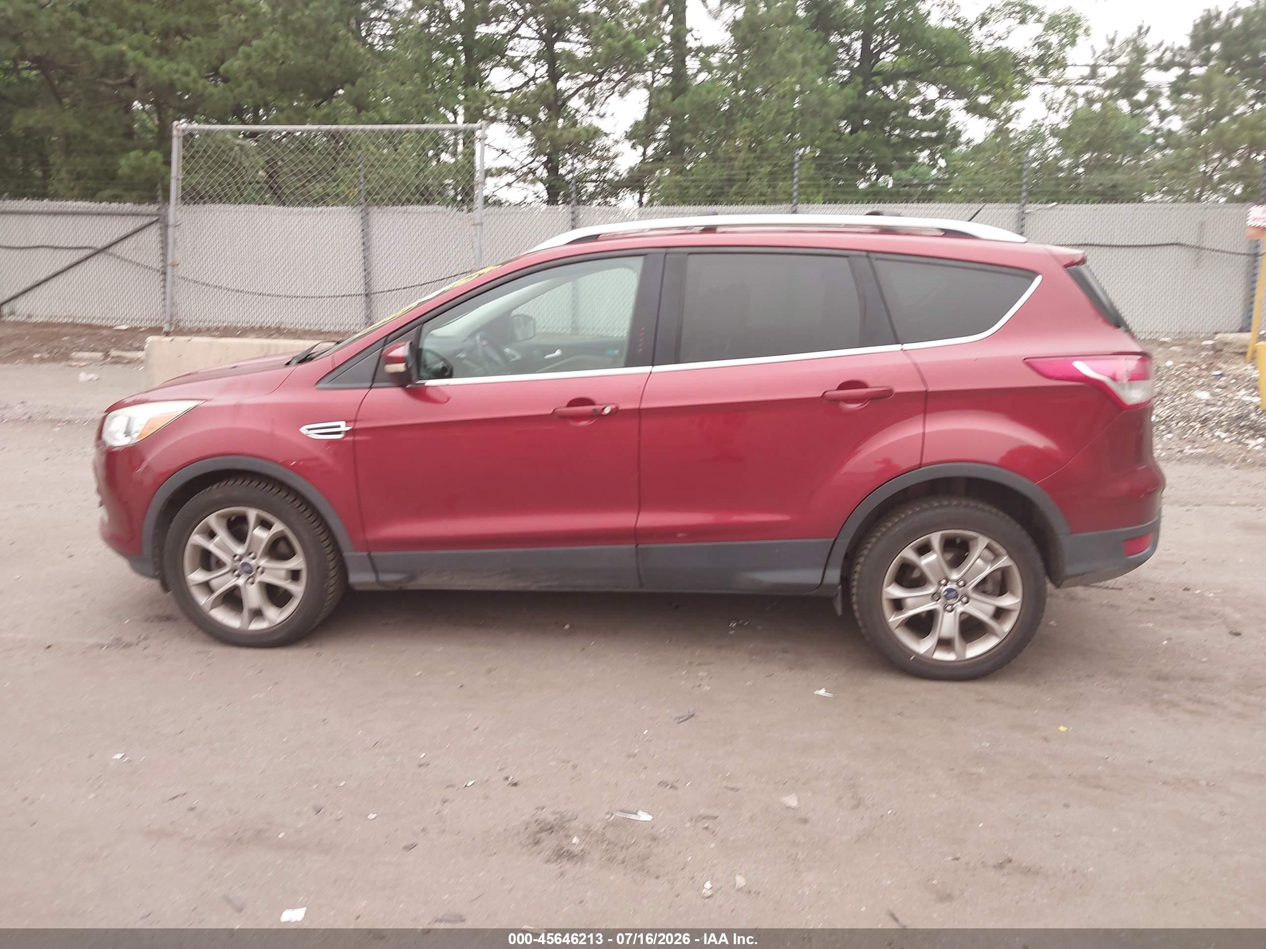 2015 Ford Escape Titanium Red vin: 1FMCU9JX9FUA96922