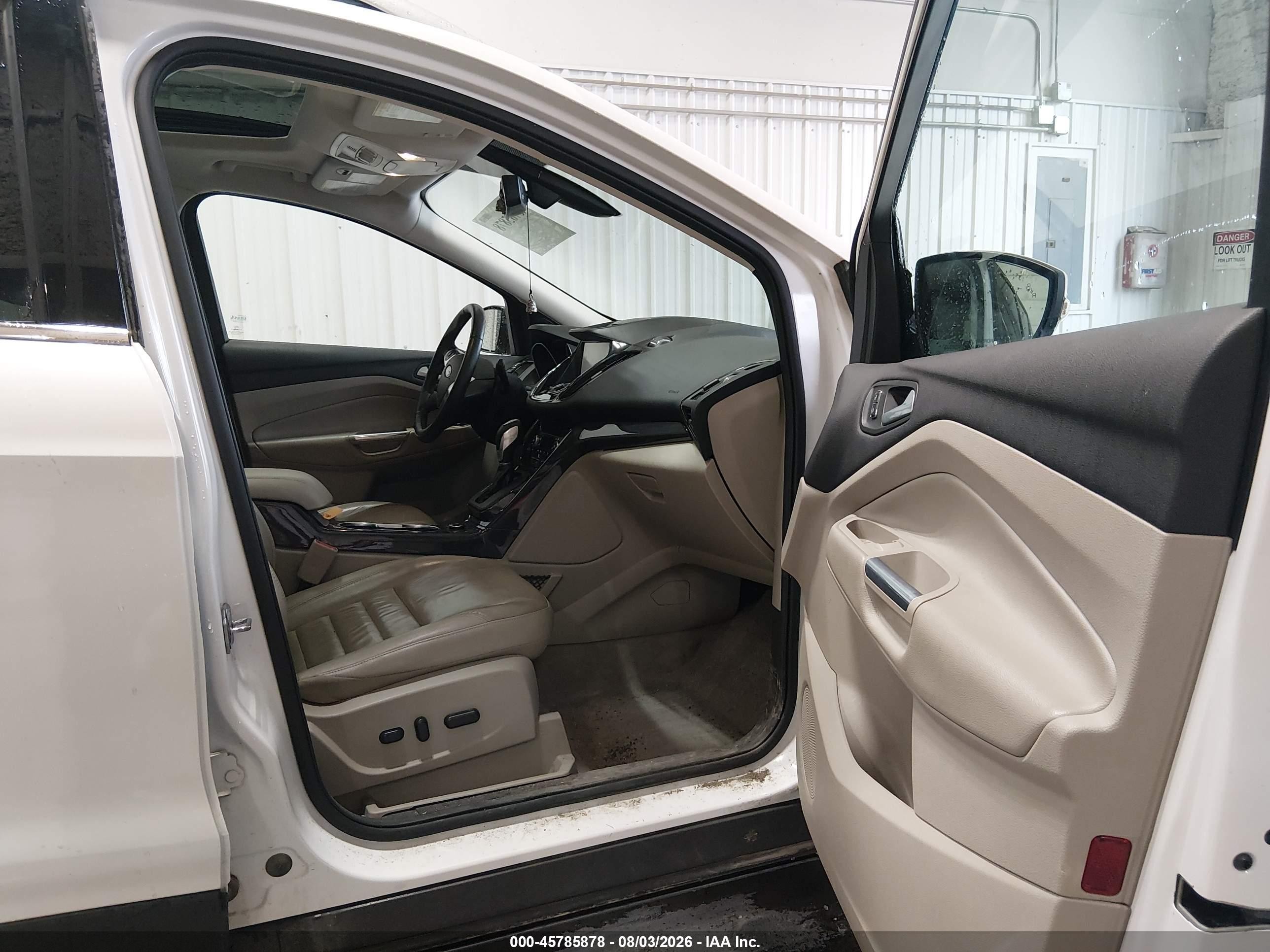 2015 Ford Escape Titanium Белый vin: 1FMCU9JXXFUB63883
