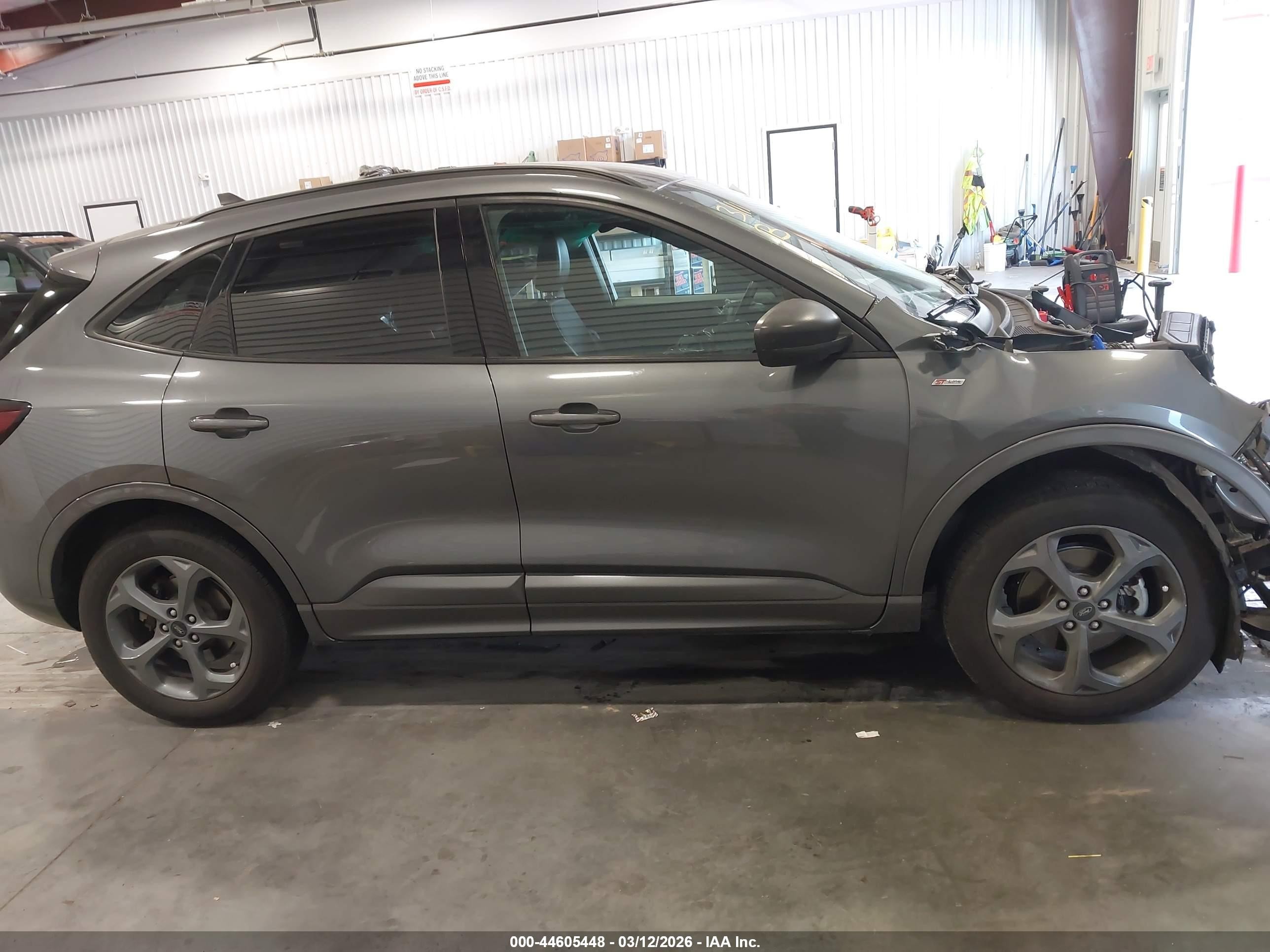 2024 Ford Escape St-line Gray vin: 1FMCU9MN1RUA24014