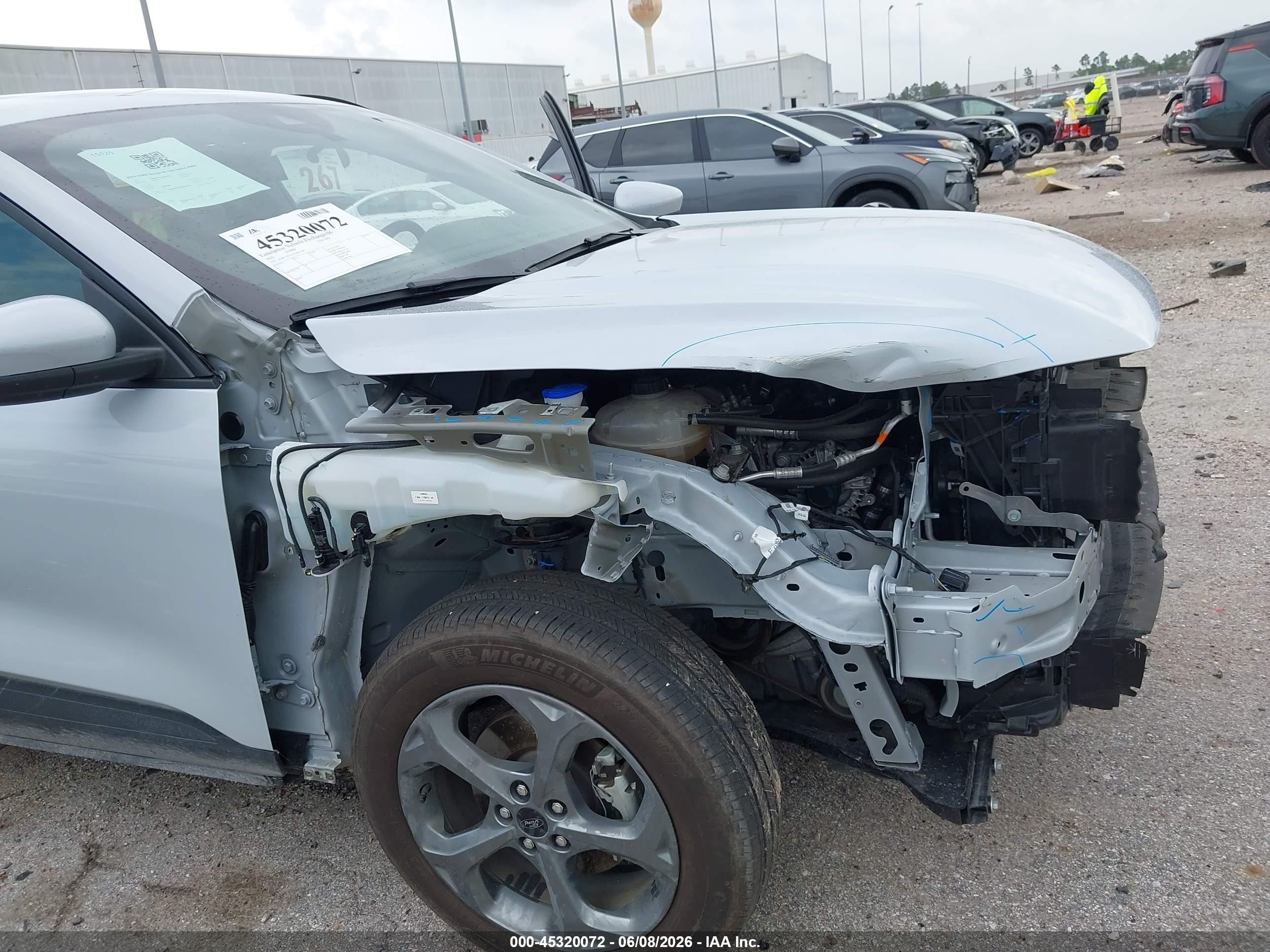 2025 Ford Escape St-line Select Silver vin: 1FMCU9NA5SUB43380
