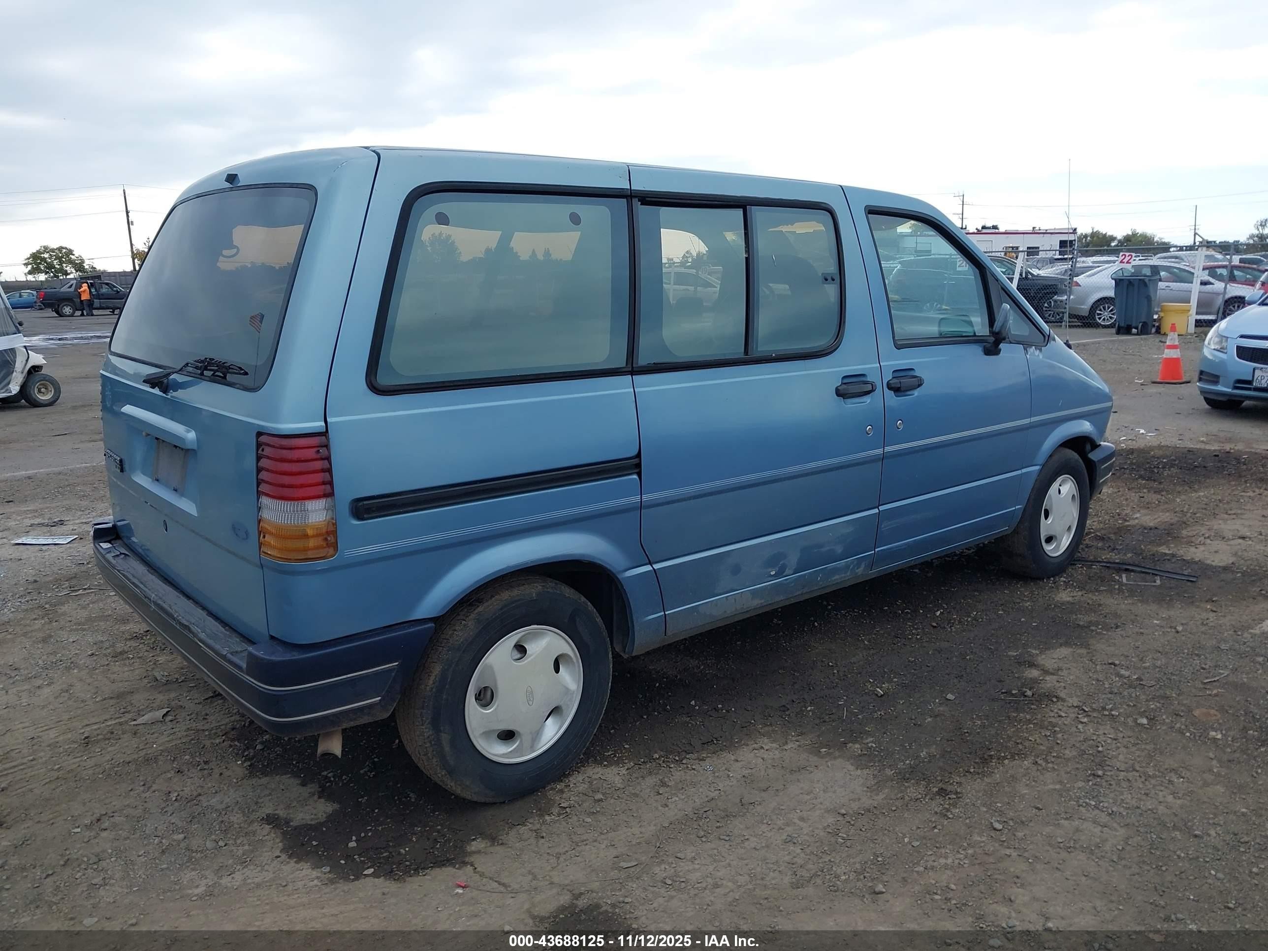 1992 Ford Aerostar   Blue vin: 1FMDA11U3NZA03284