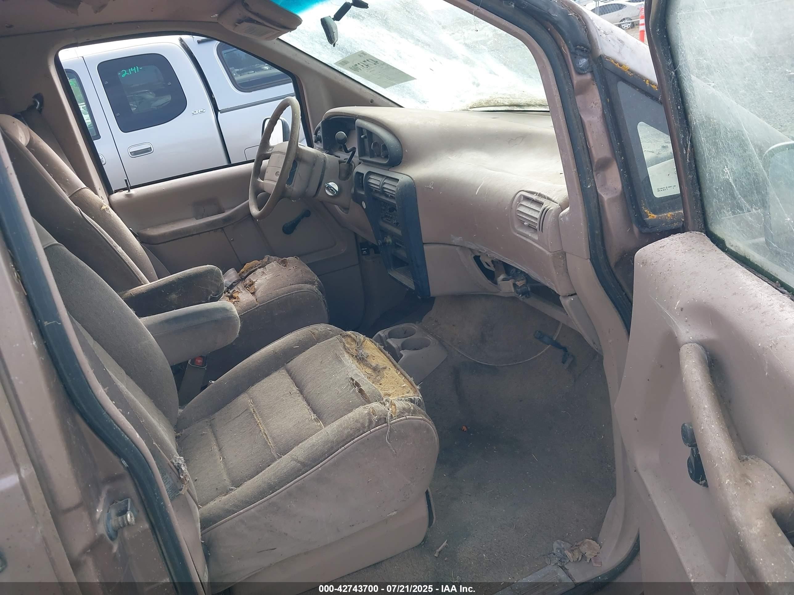 1992 Ford Aerostar   Dark Brown vin: 1FMDA11U6NZB38582