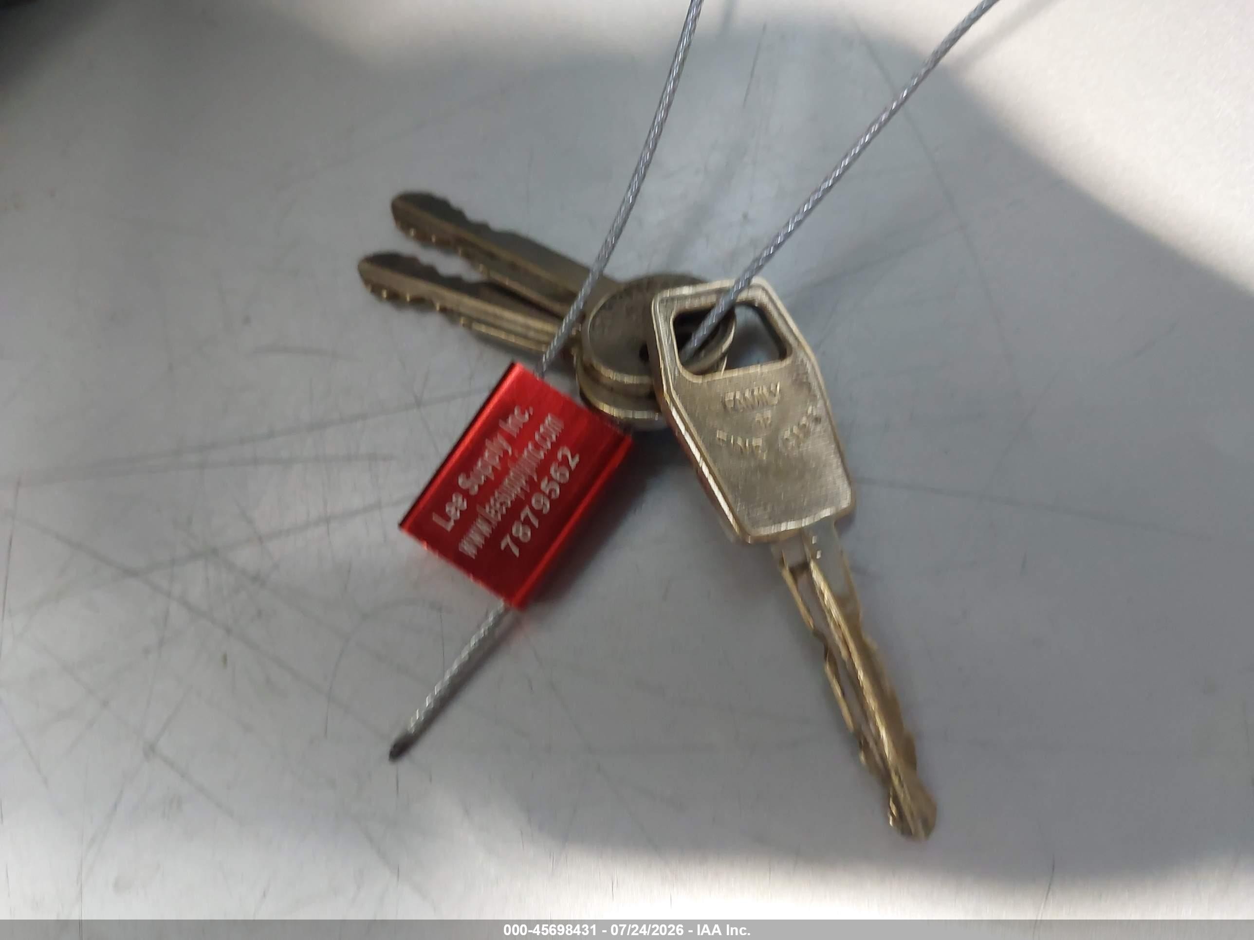 1990 Ford Aerostar   Red vin: 1FMDA31U4LZA71456