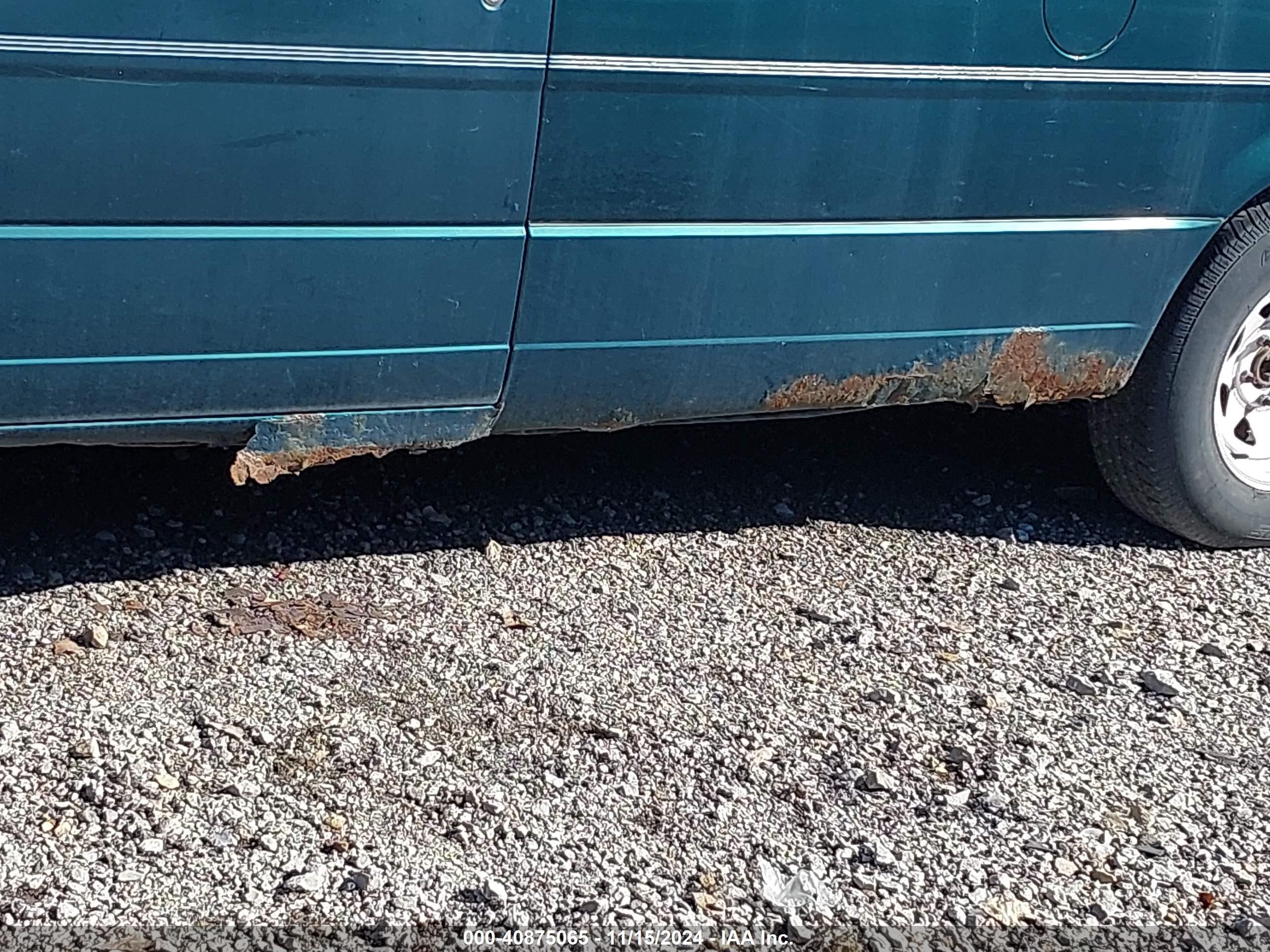1994 Ford Aerostar   Green vin: 1FMDA31U4RZB12581