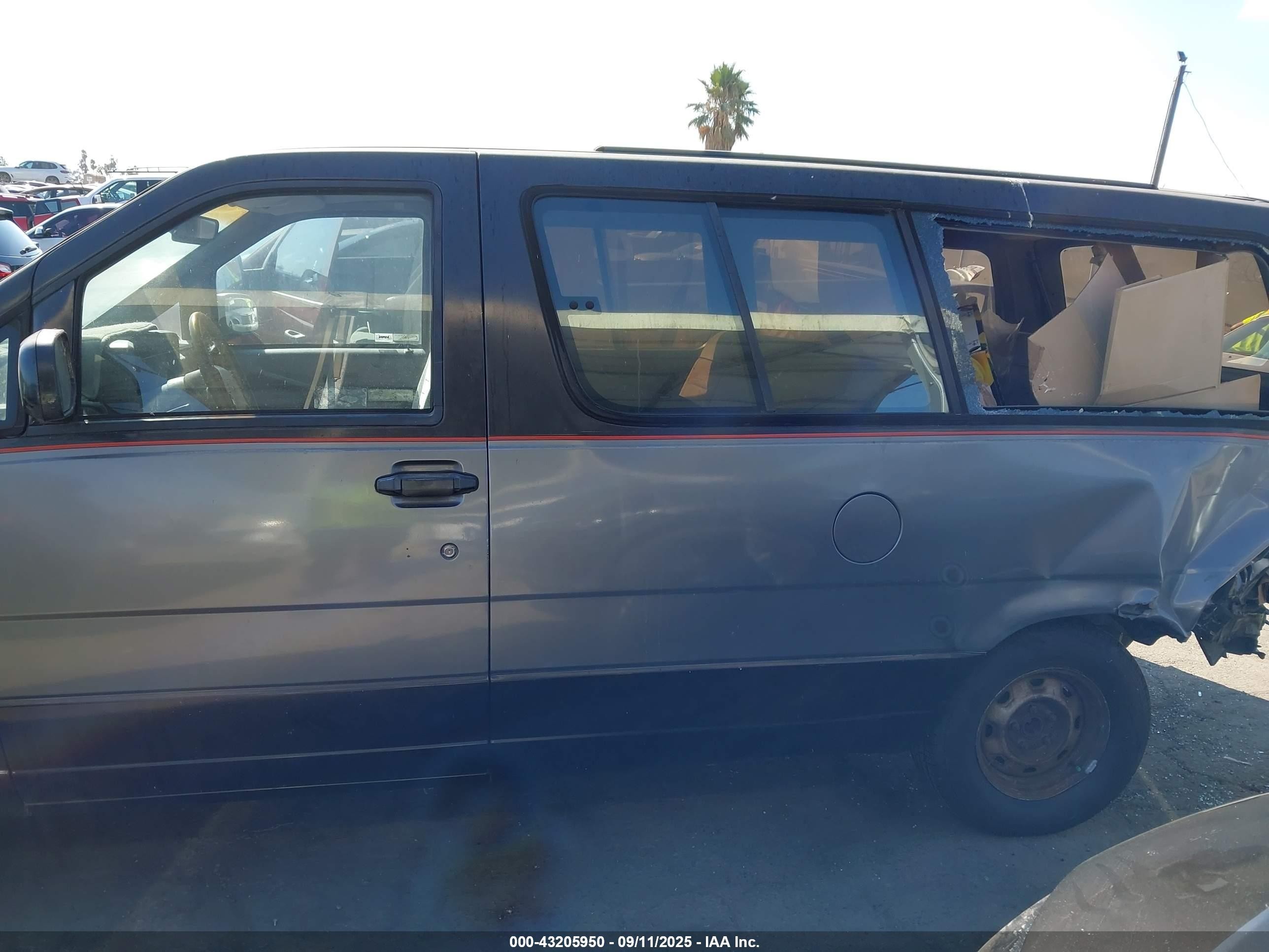 1990 Ford Aerostar   Gray vin: 1FMDA31U9LZA20082