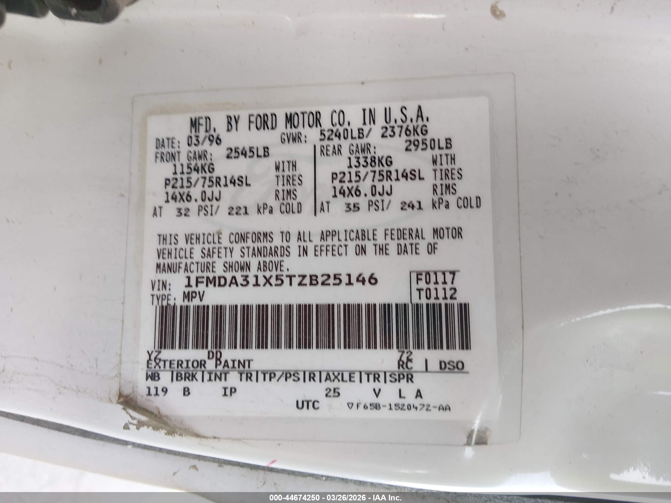 1996 Ford Aerostar   White vin: 1FMDA31X5TZB25146