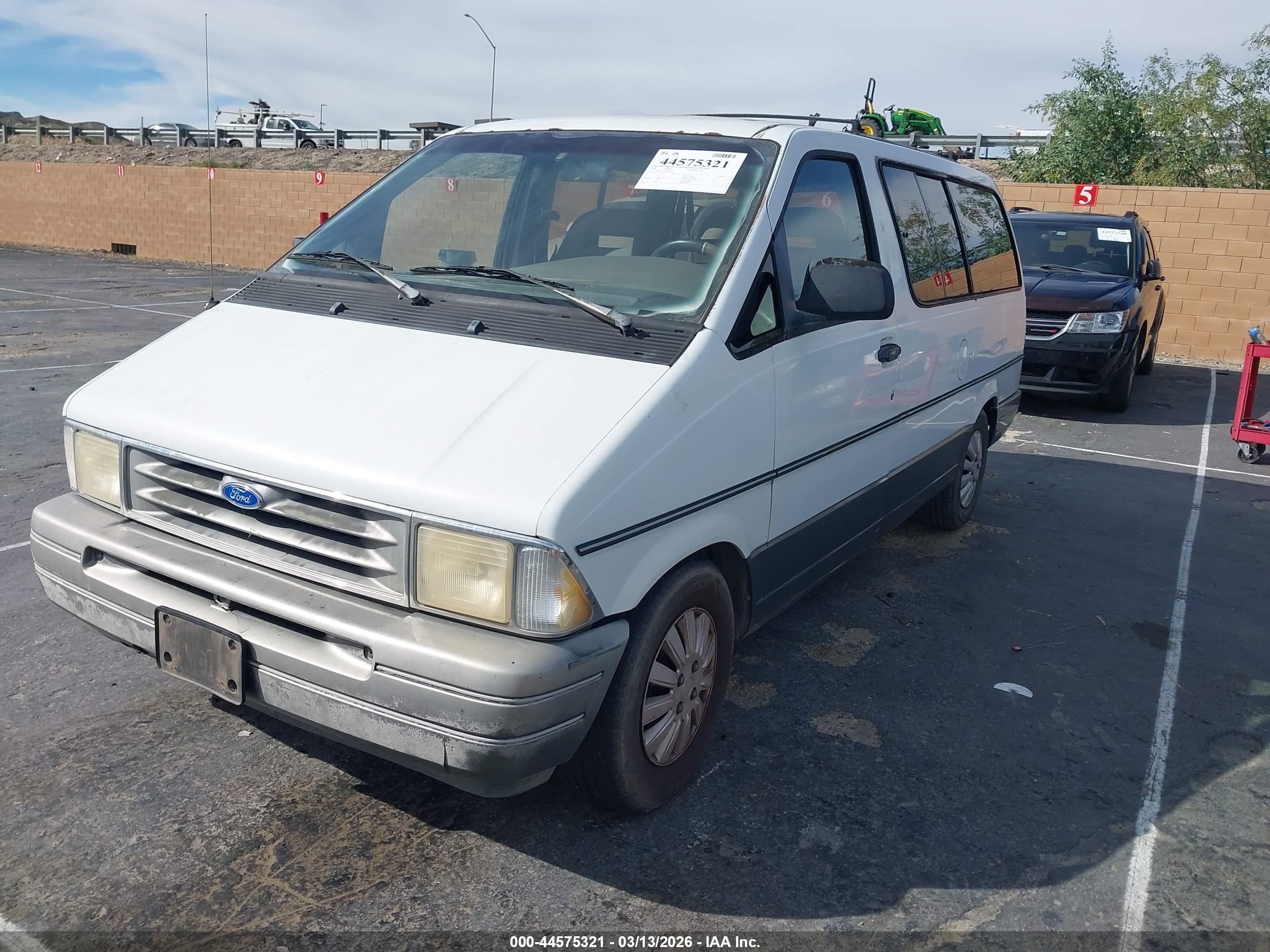 1994 Ford Aerostar   Белый vin: 1FMDA31X7RZB16991
