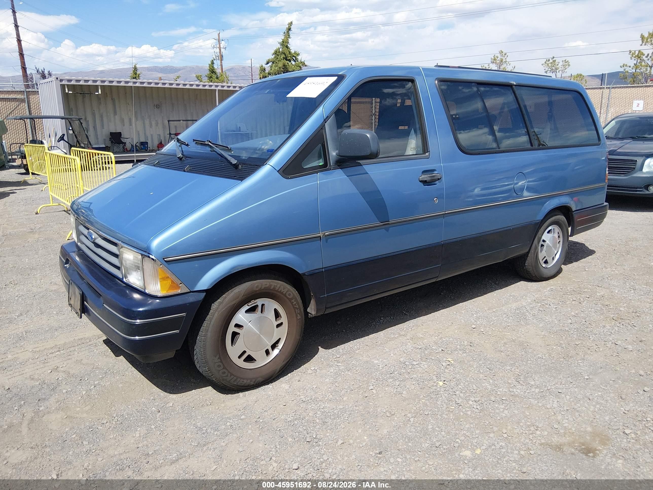 1992 Ford Aerostar   Blue vin: 1FMDA31X8NZA87382