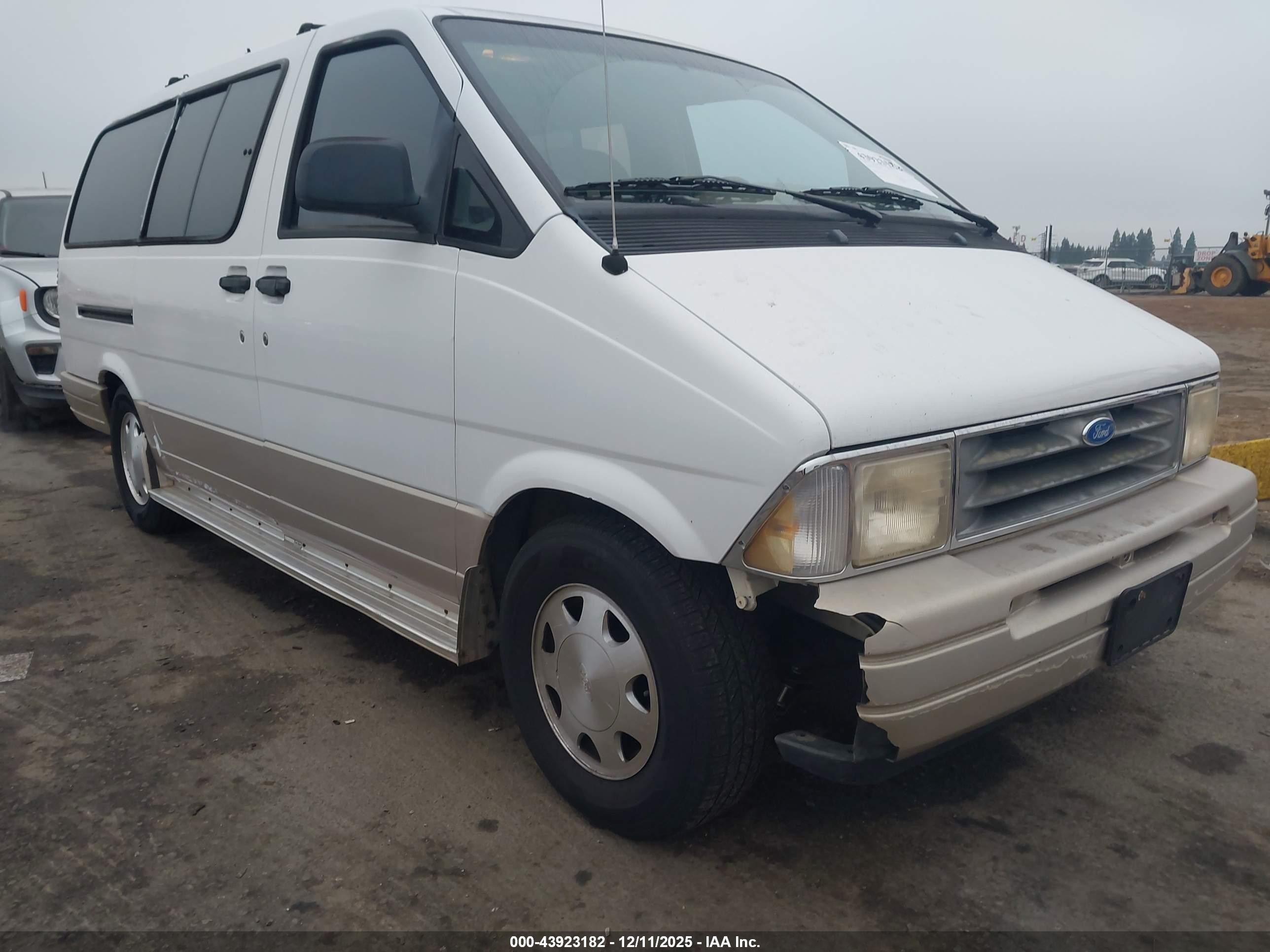 1996 Ford Aerostar   White vin: 1FMDA31X9TZC04884