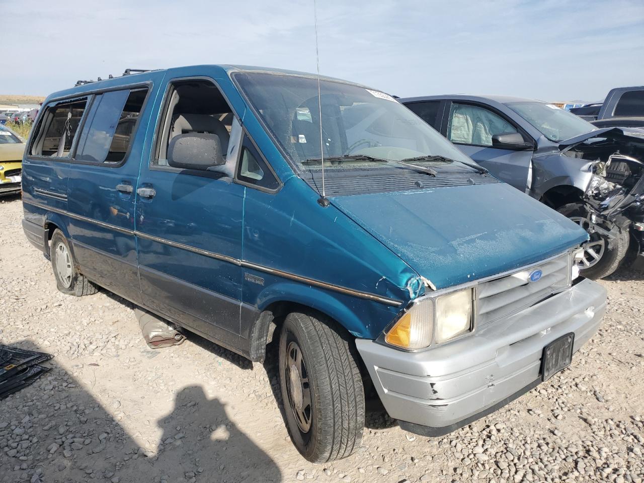 1994 Ford Aerostar Two Tone vin: 1FMDA41X0RZA93964