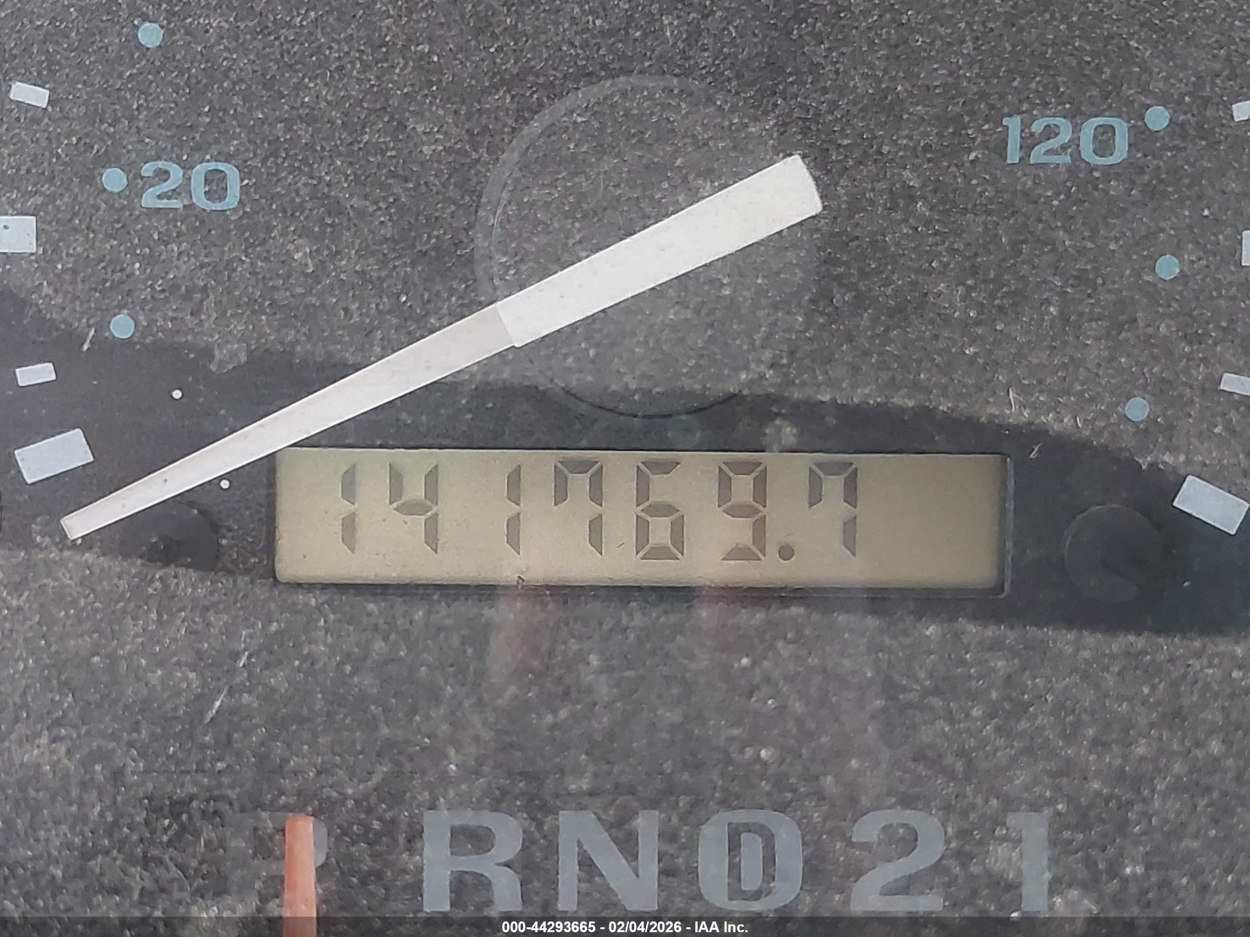 1996 Ford Aerostar   Белый vin: 1FMDA41X0TZC04472