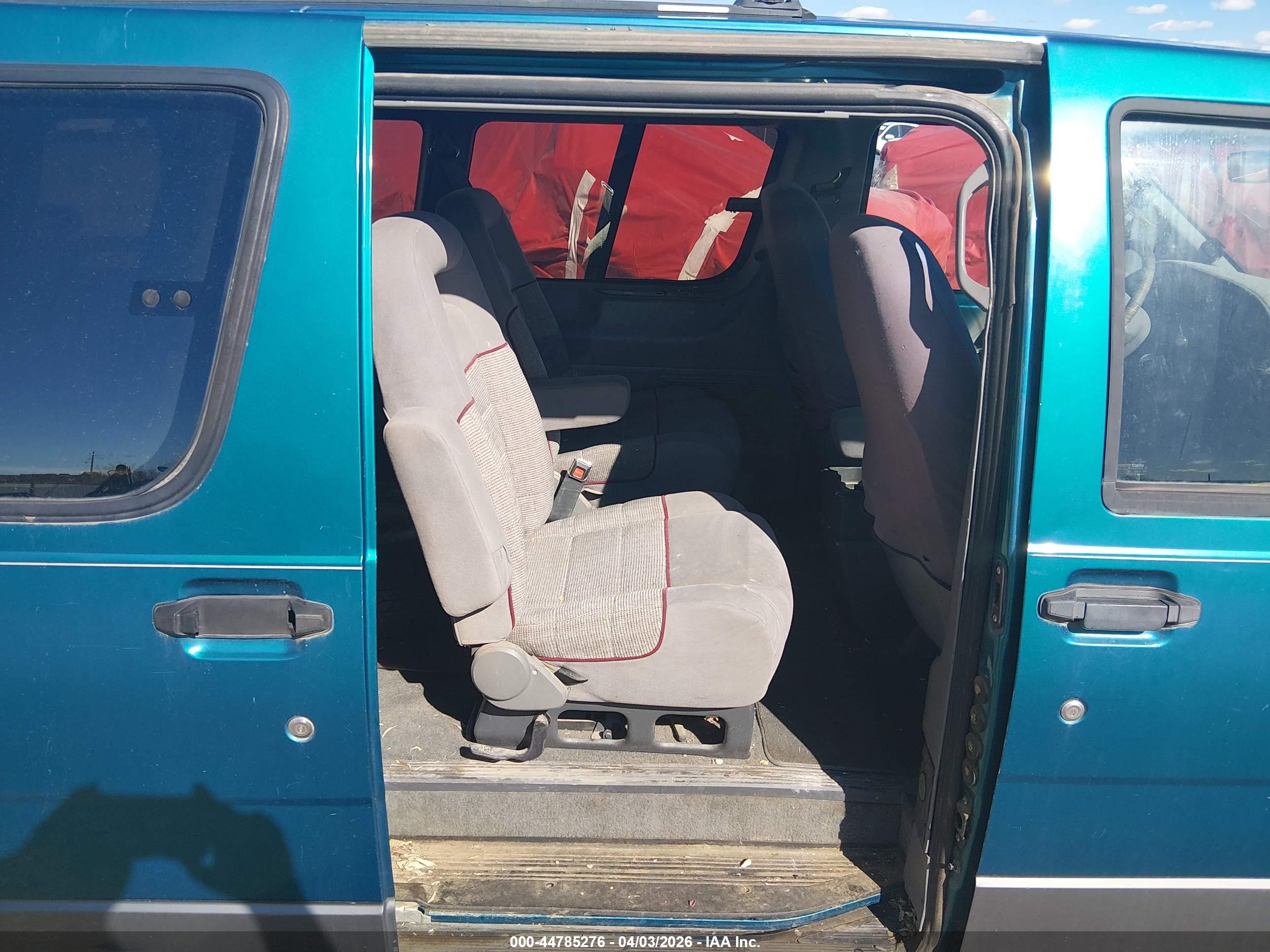 1994 Ford Aerostar   Зеленый vin: 1FMDA41X9RZA61305