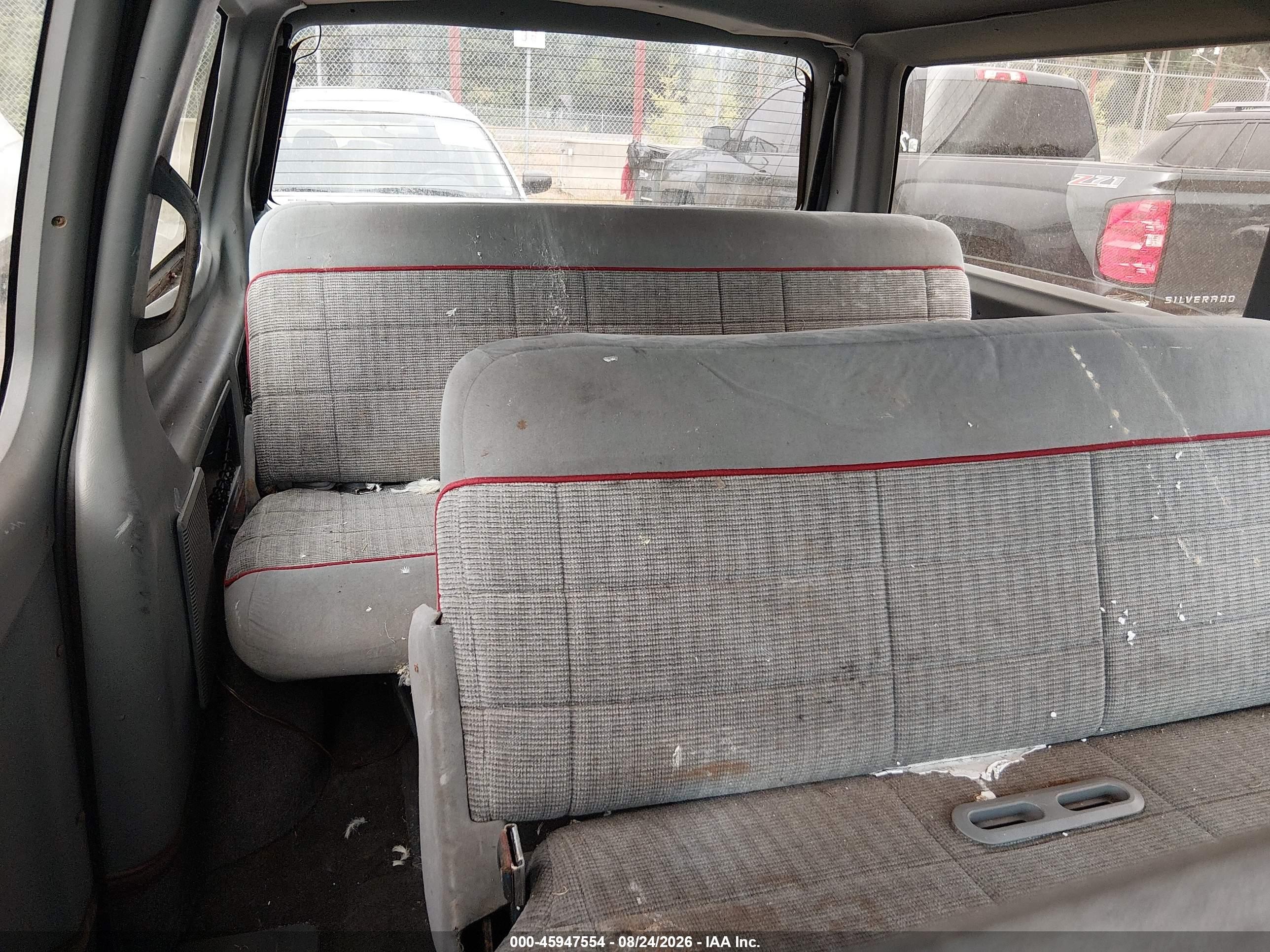 1991 Ford Aerostar   Silver vin: 1FMDA41XXMZA53965