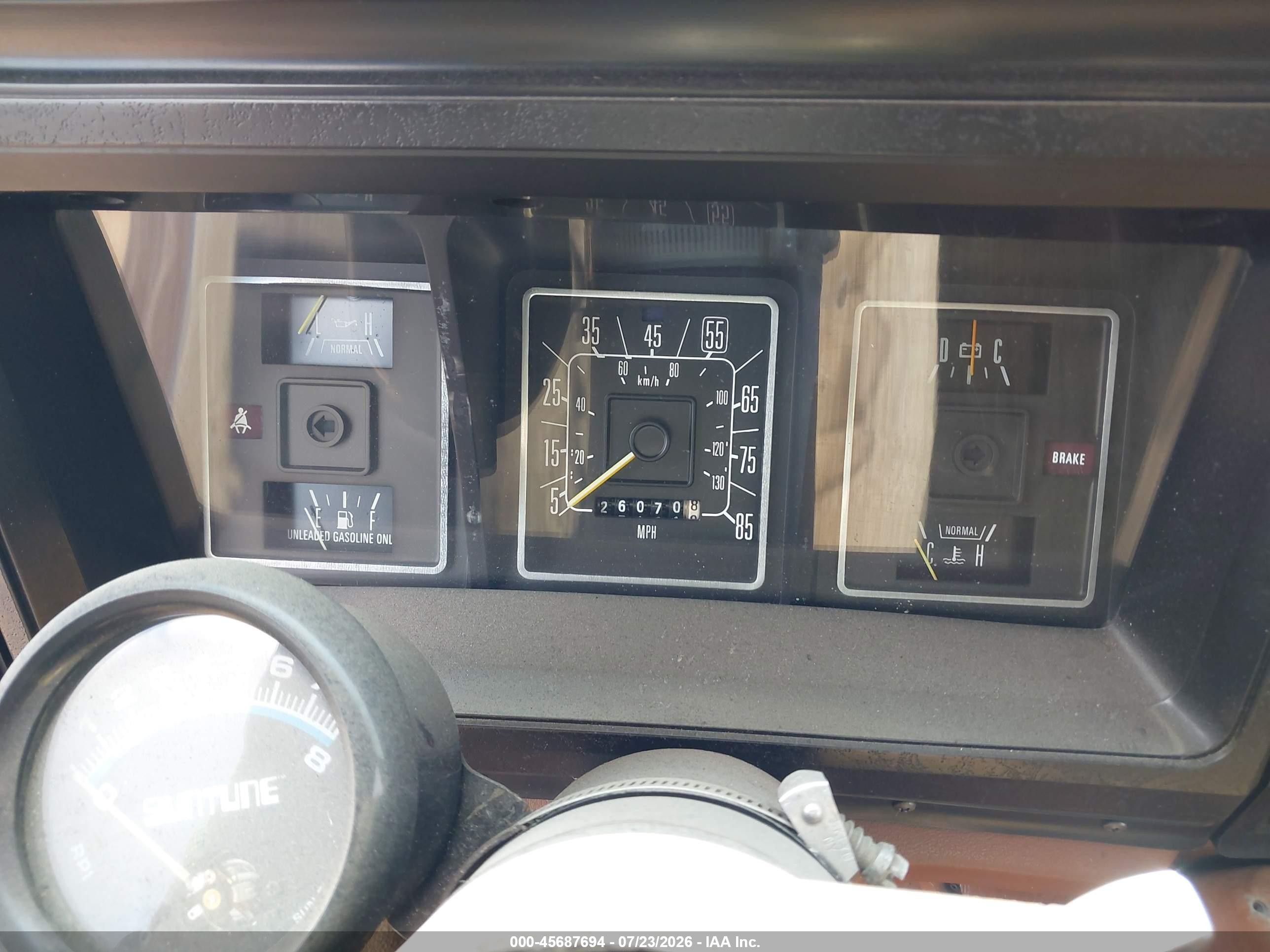 1981 Ford Econoline E150 Orange vin: 1FMDE11E6BHB04625