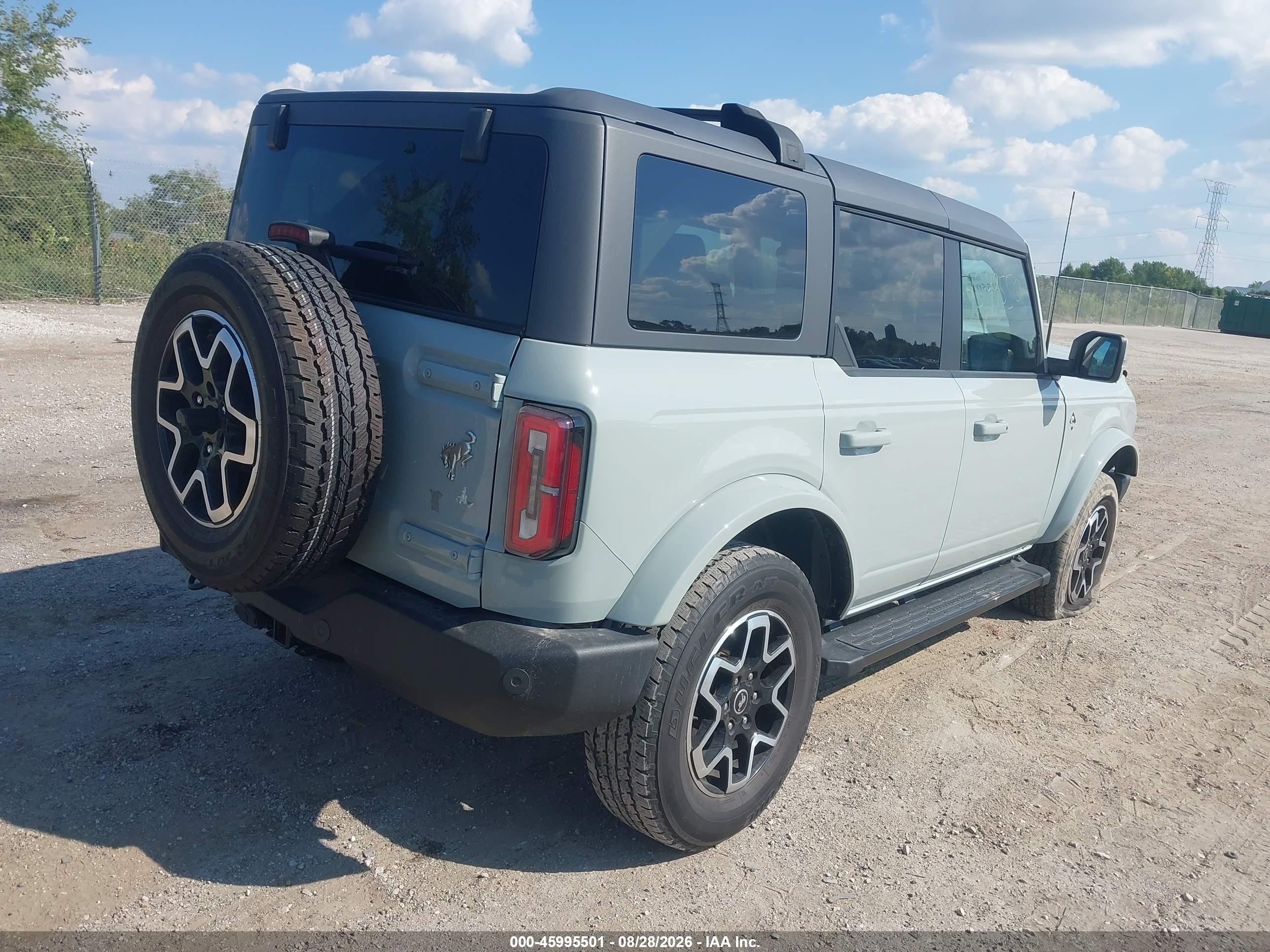 2022 Ford Bronco Outer Banks Серый vin: 1FMDE5BH1NLB21608