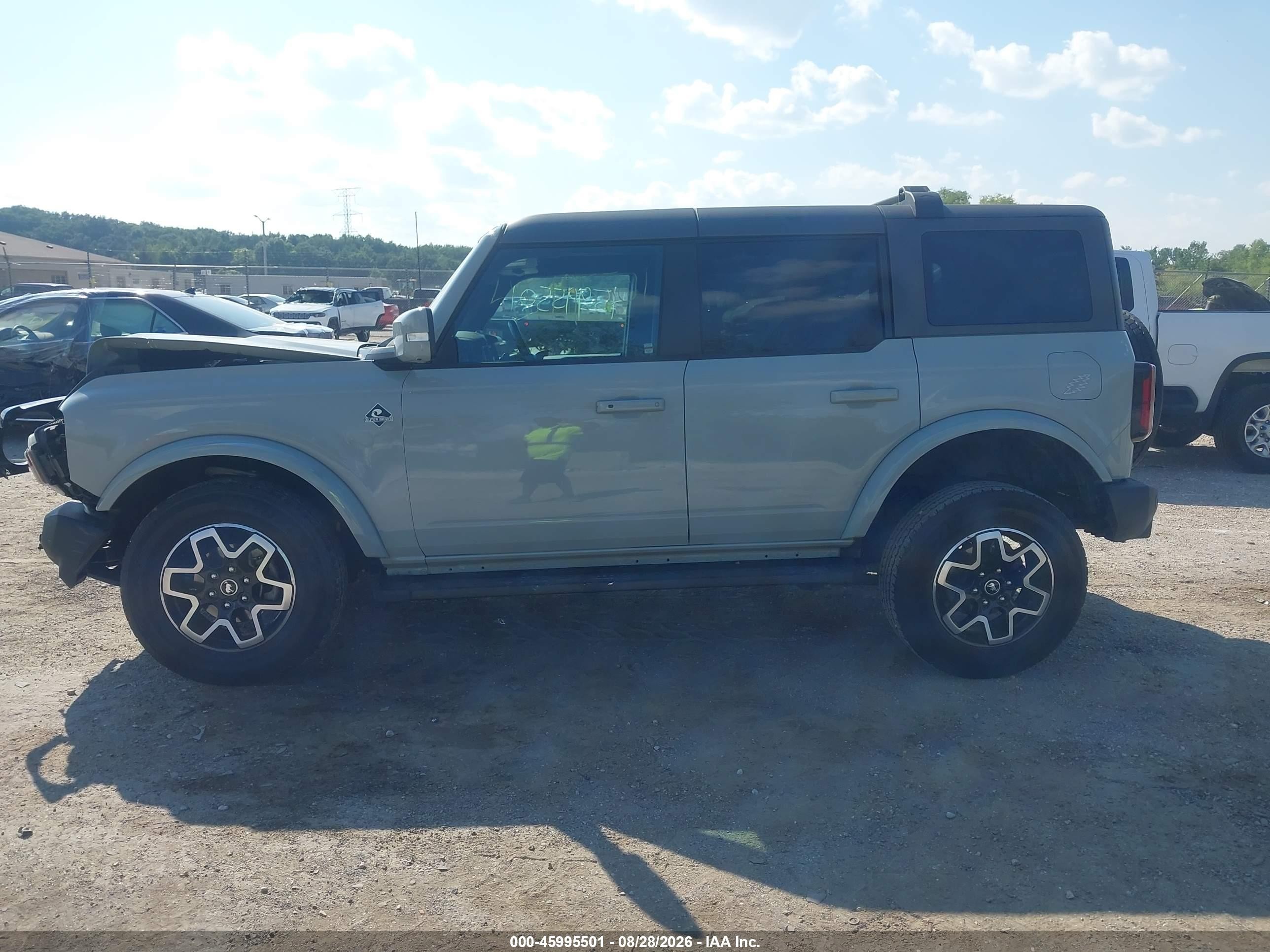 2022 Ford Bronco Outer Banks Серый vin: 1FMDE5BH1NLB21608
