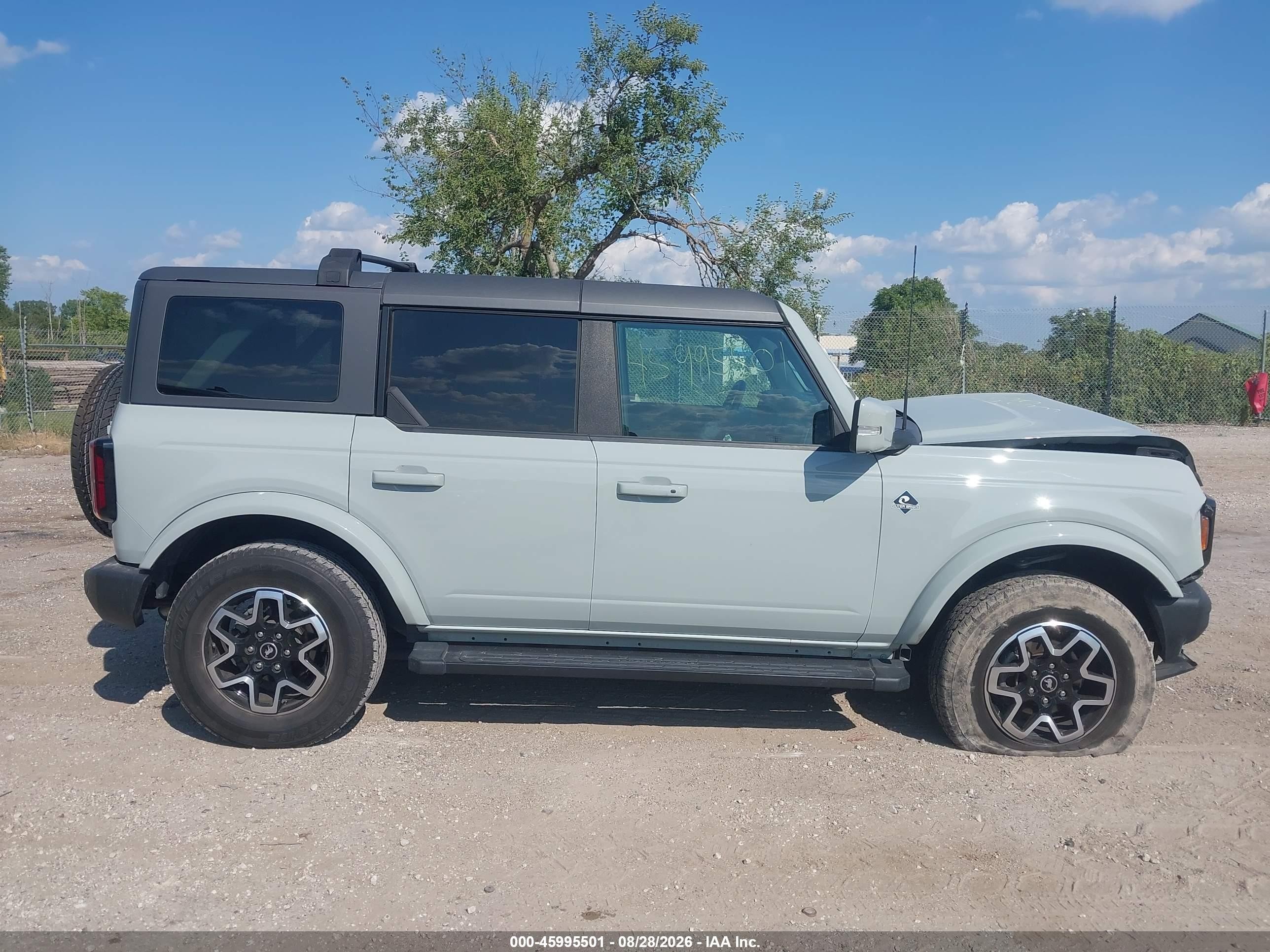 2022 Ford Bronco Outer Banks Серый vin: 1FMDE5BH1NLB21608