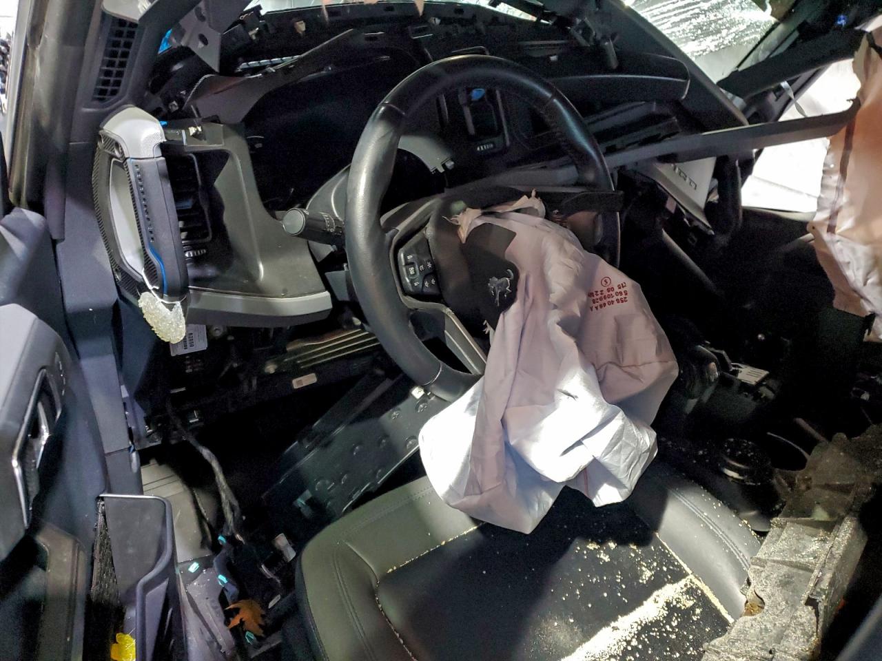 2022 Ford Bronco Base Silver vin: 1FMDE5BH2NLB61180
