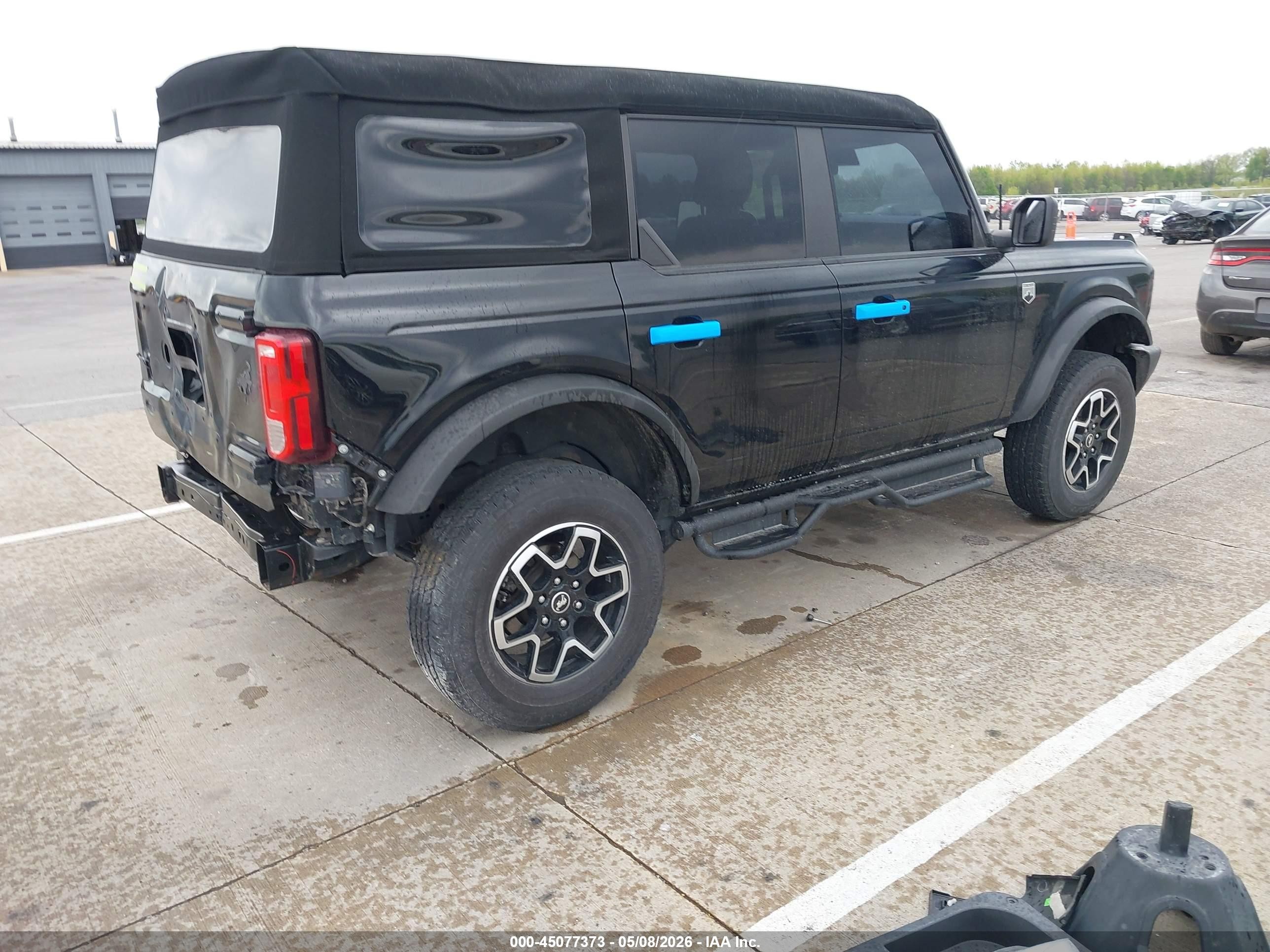 2022 Ford Bronco Big Bend Black vin: 1FMDE5BH3NLB01876