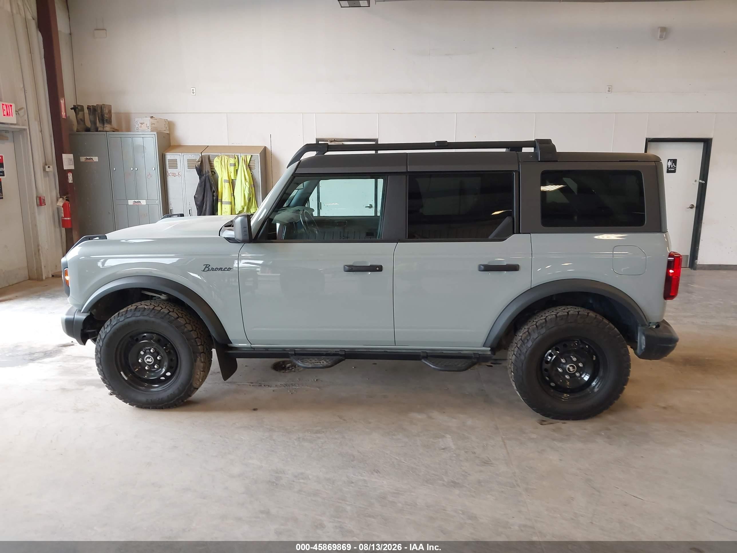 2022 Ford Bronco Black Diamond Gray vin: 1FMDE5BH3NLB60670
