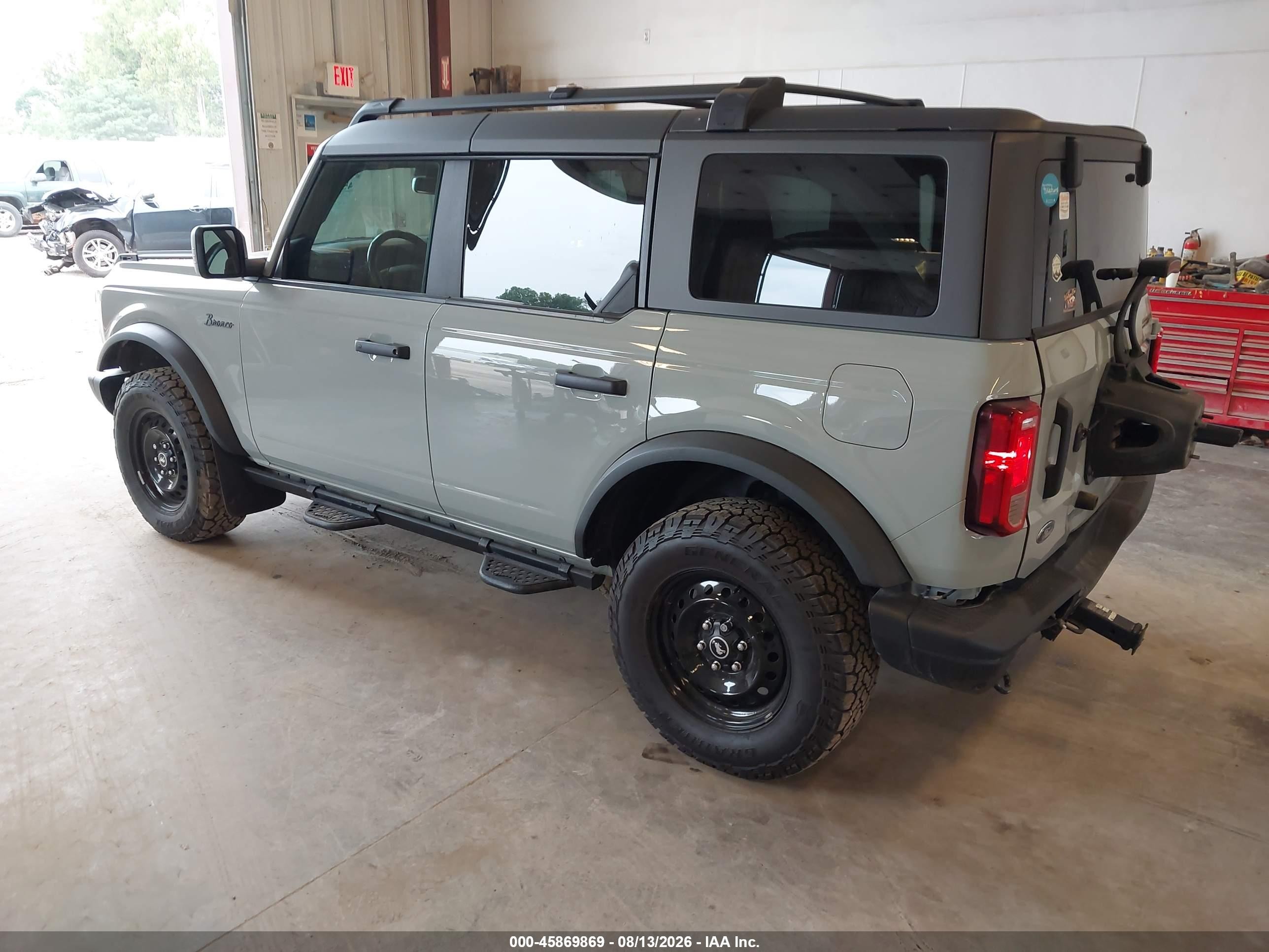 2022 Ford Bronco Black Diamond Gray vin: 1FMDE5BH3NLB60670