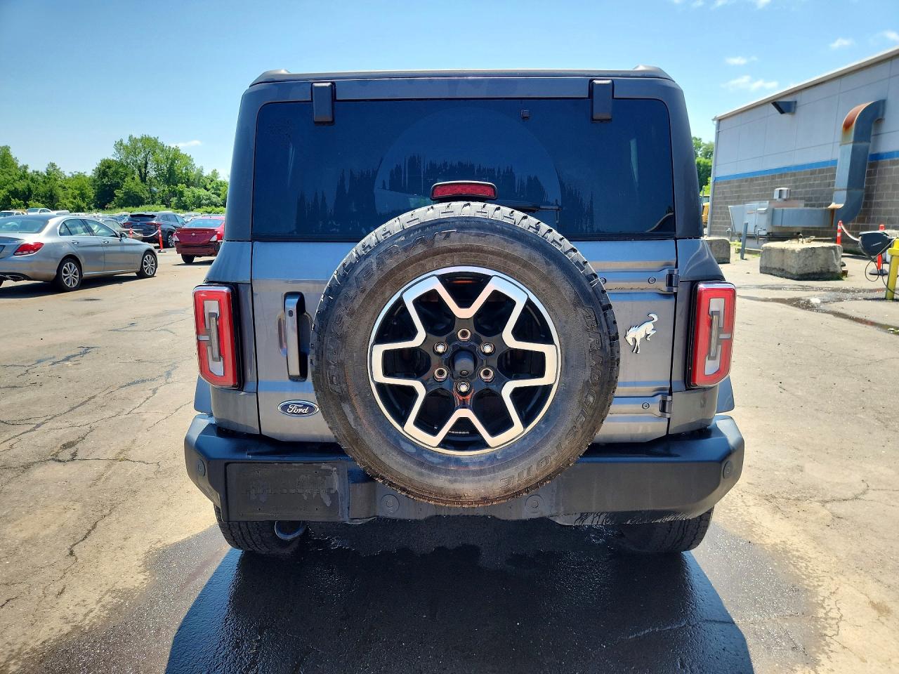 2023 Ford Bronco Base/big Bend/black Diamond/ou Gray vin: 1FMDE5BH4PLB84222