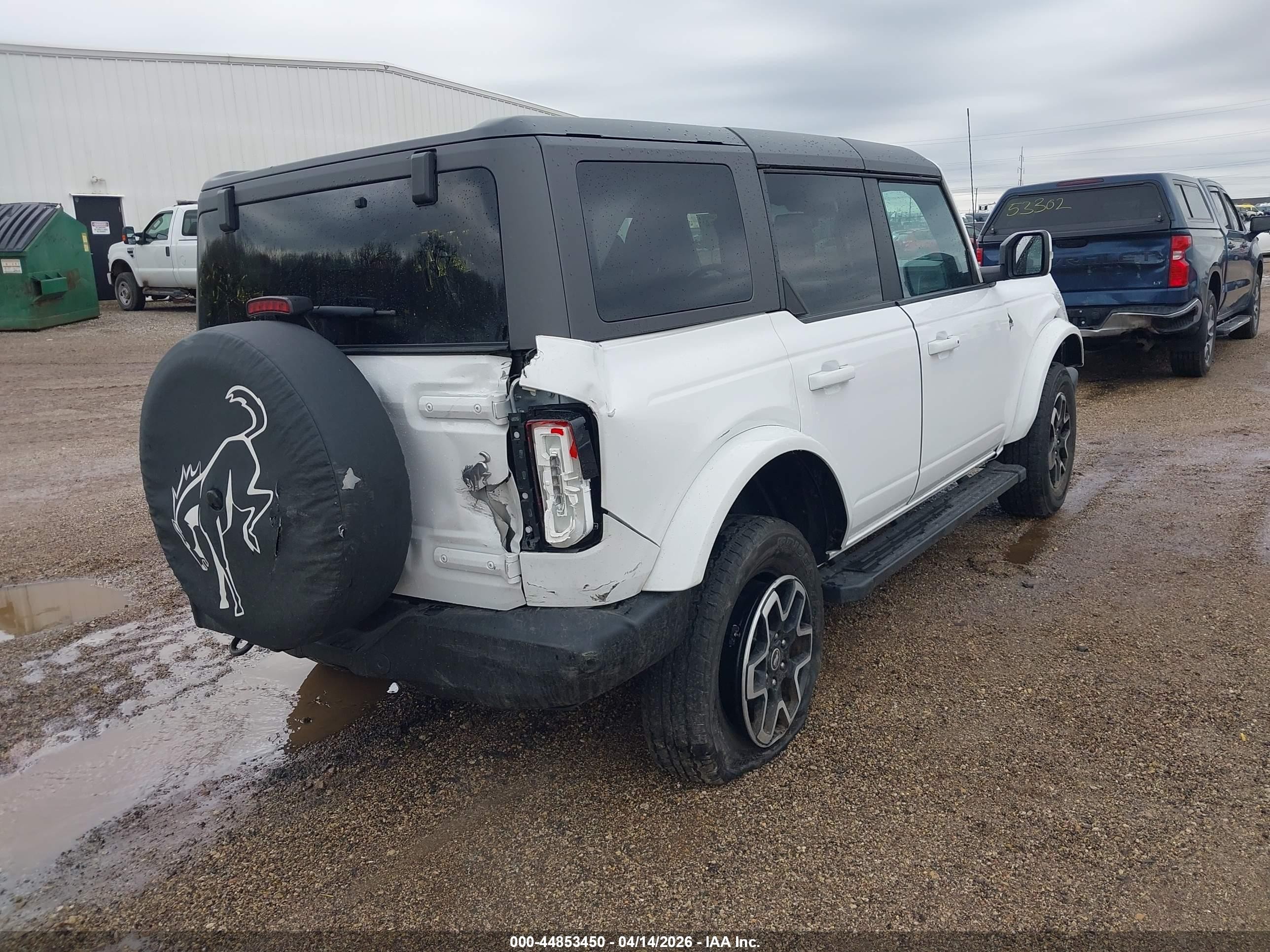 2023 Ford Bronco Outer Banks White vin: 1FMDE5BH7PLB50064
